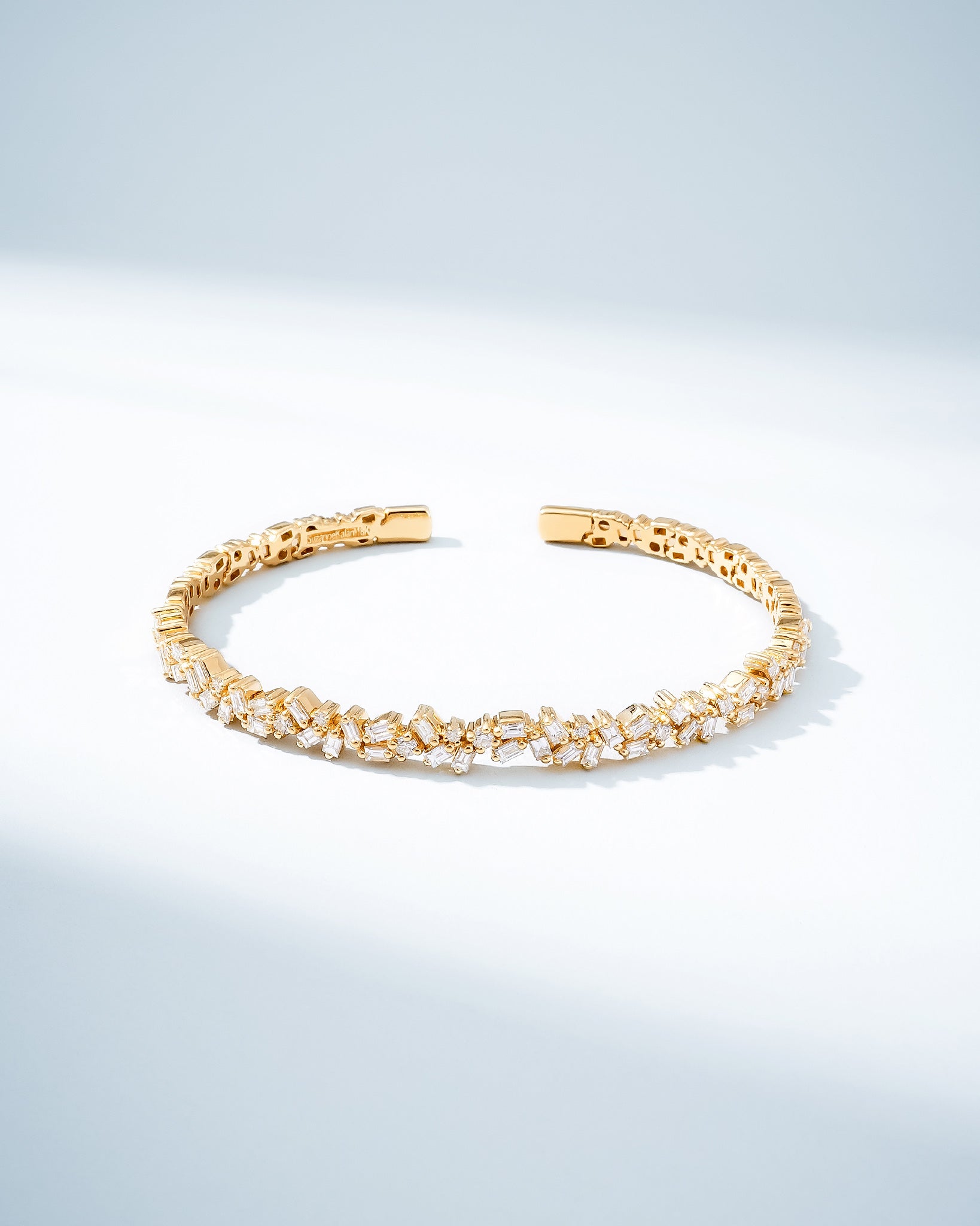 Suzanne Kalan Classic Diamond Sparkler Bangle in 18k yellow gold