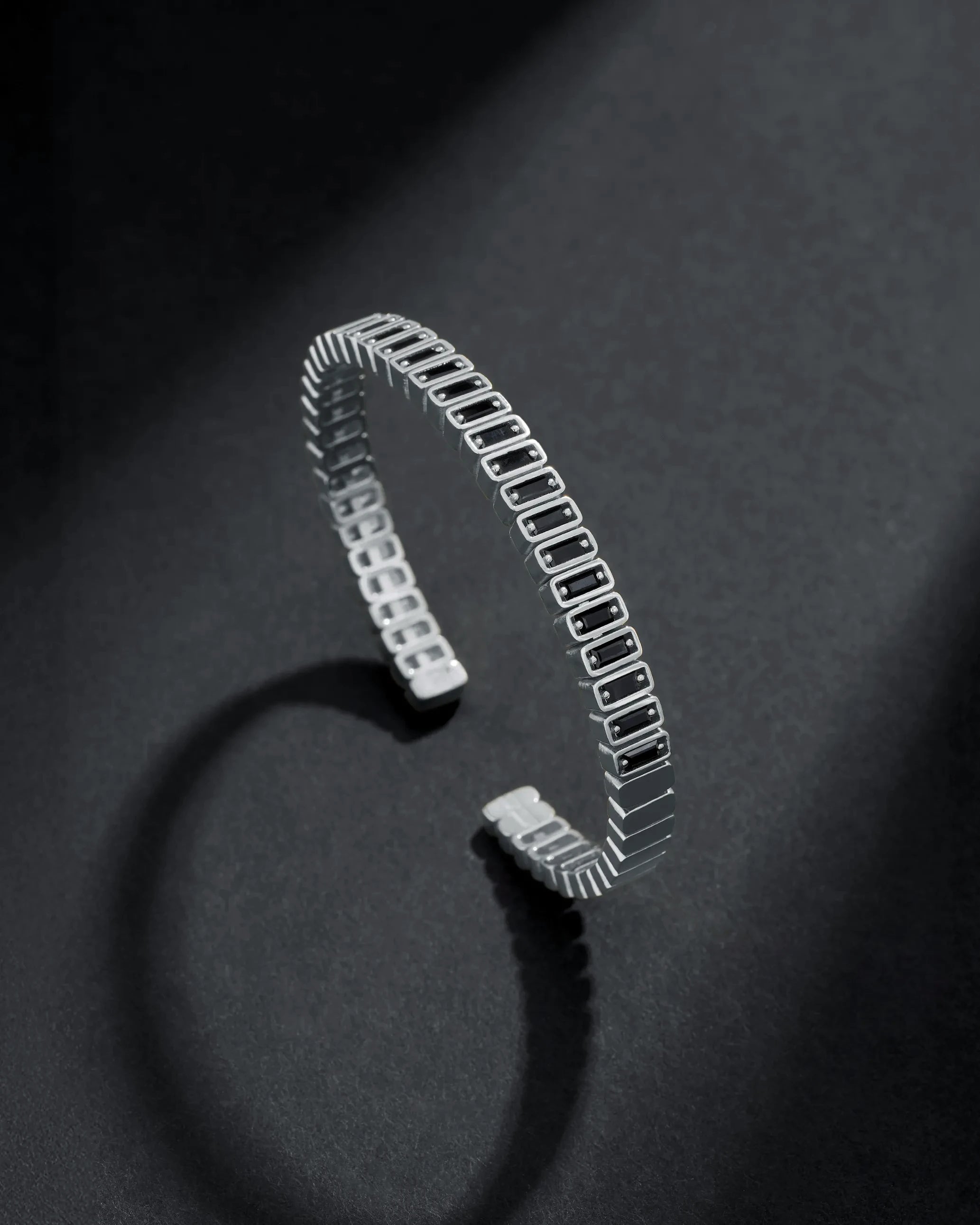 Suzanne Kalan Inlay Large Vertical Black Sapphire Bangle in 18k white gold