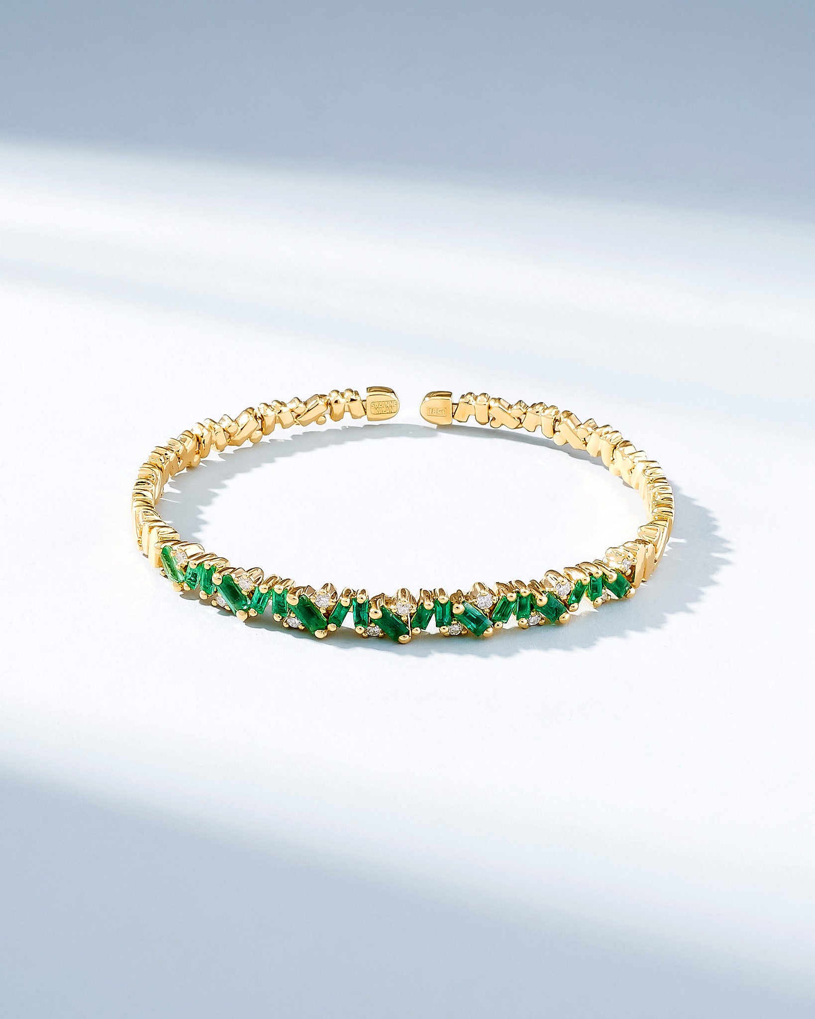 Suzanne Kalan Frenzy Reborn Emerald Bangle in 18k yellow gold