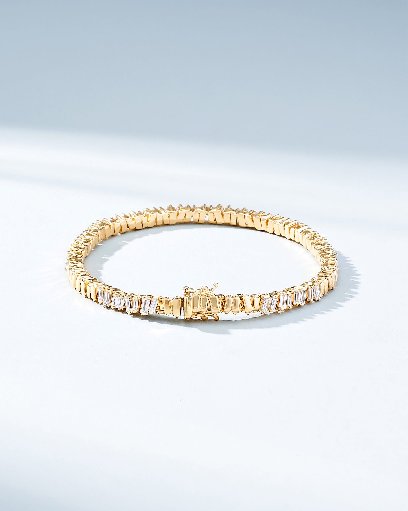 Suzanne Kalan Classic Diamond 50/50 Tennis Bracelet in 18k yellow gold