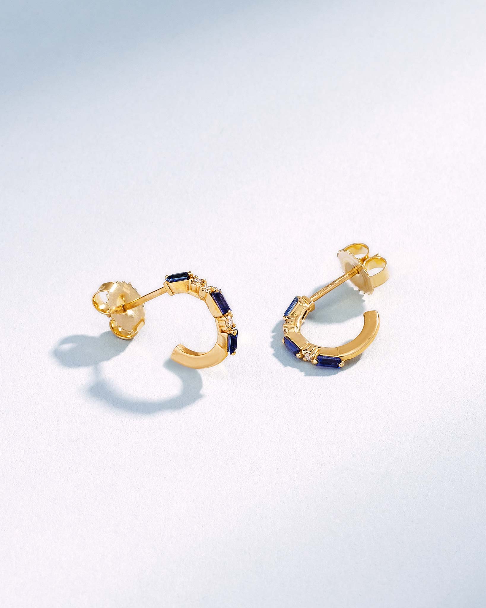 Suzanne Kalan Thin Mix Dark Blue Sapphire Mini Hoops in 18k yellow gold