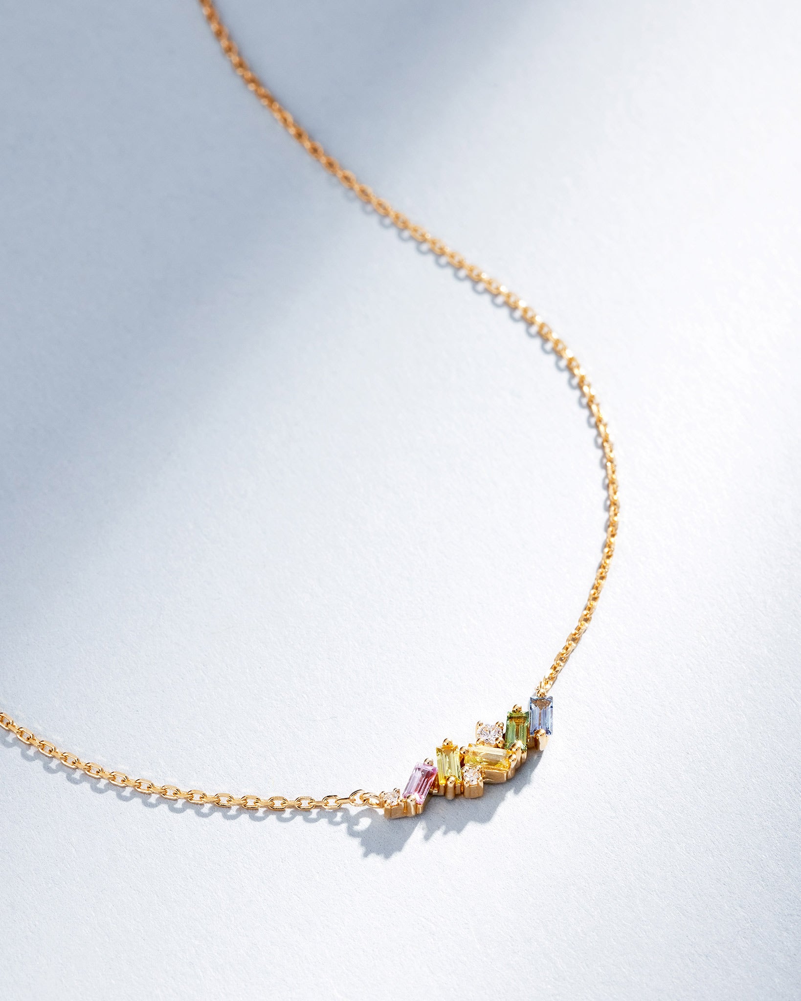 Suzanne Kalan Frenzy Pastel Sapphire Mini Bar Pendant in 18k yellow gold