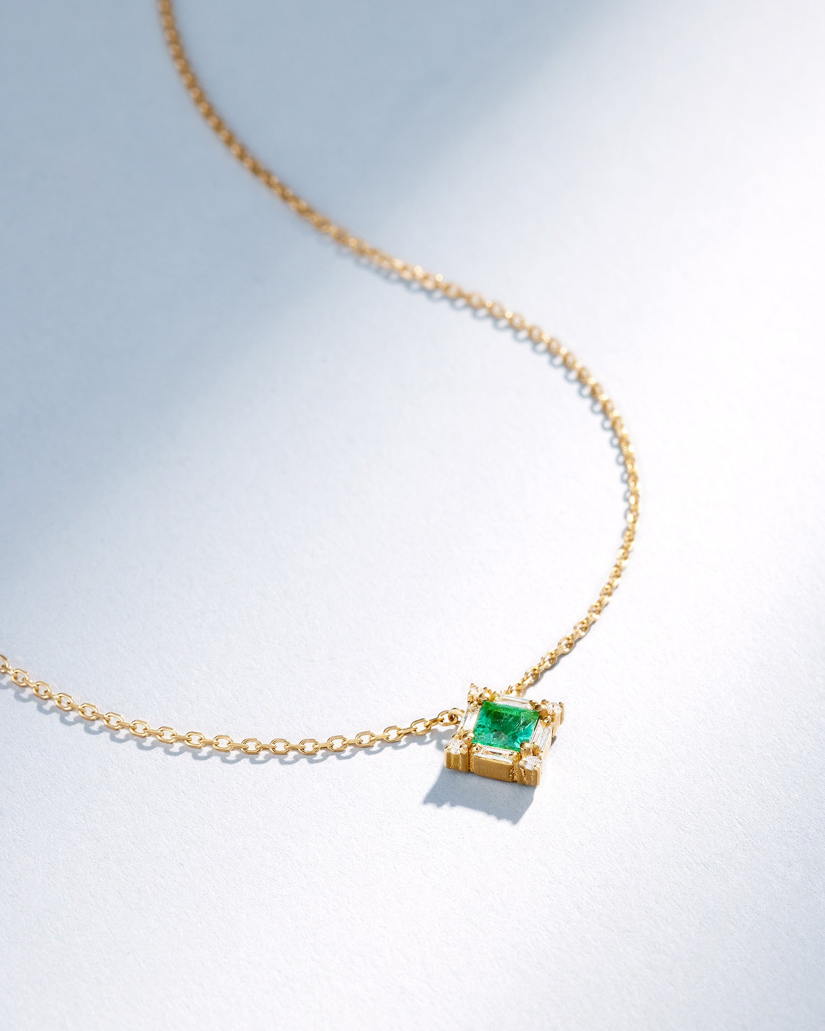 Suzanne Kalan Princess Midi Emerald Pendant in 18k yellow gold