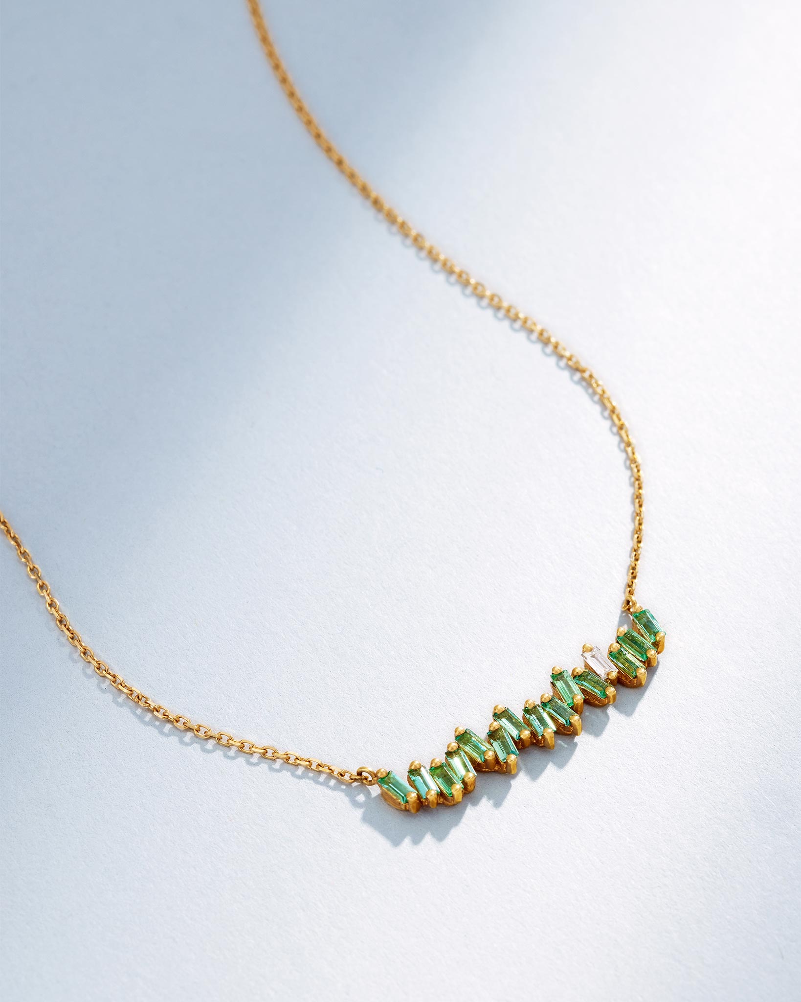 Suzanne Kalan Bold Emerald Bar Pendant in 18k yellow gold