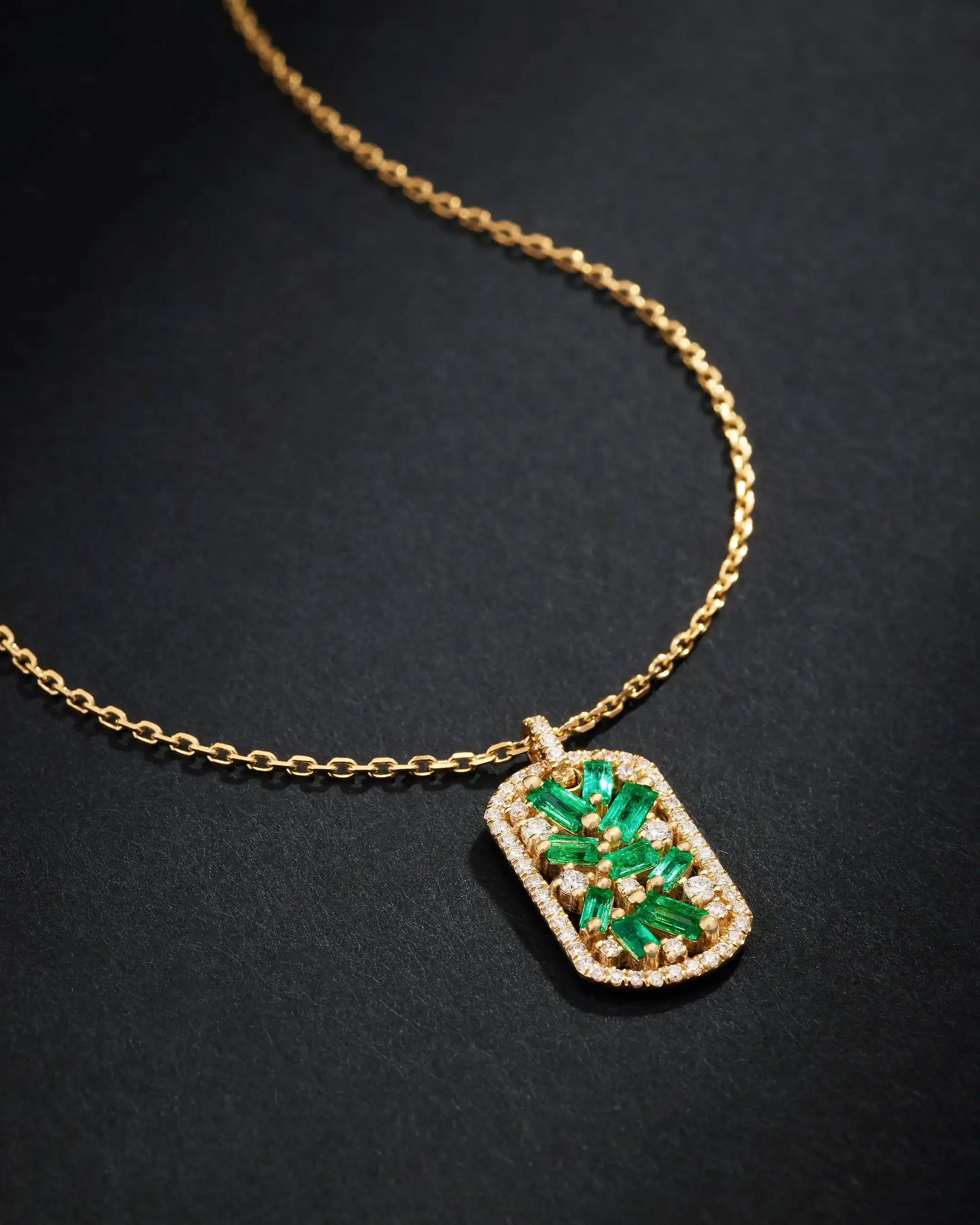 Suzanne Kalan Frenzy Emerald Medium Dog Tag Necklace in 18k yellow gold