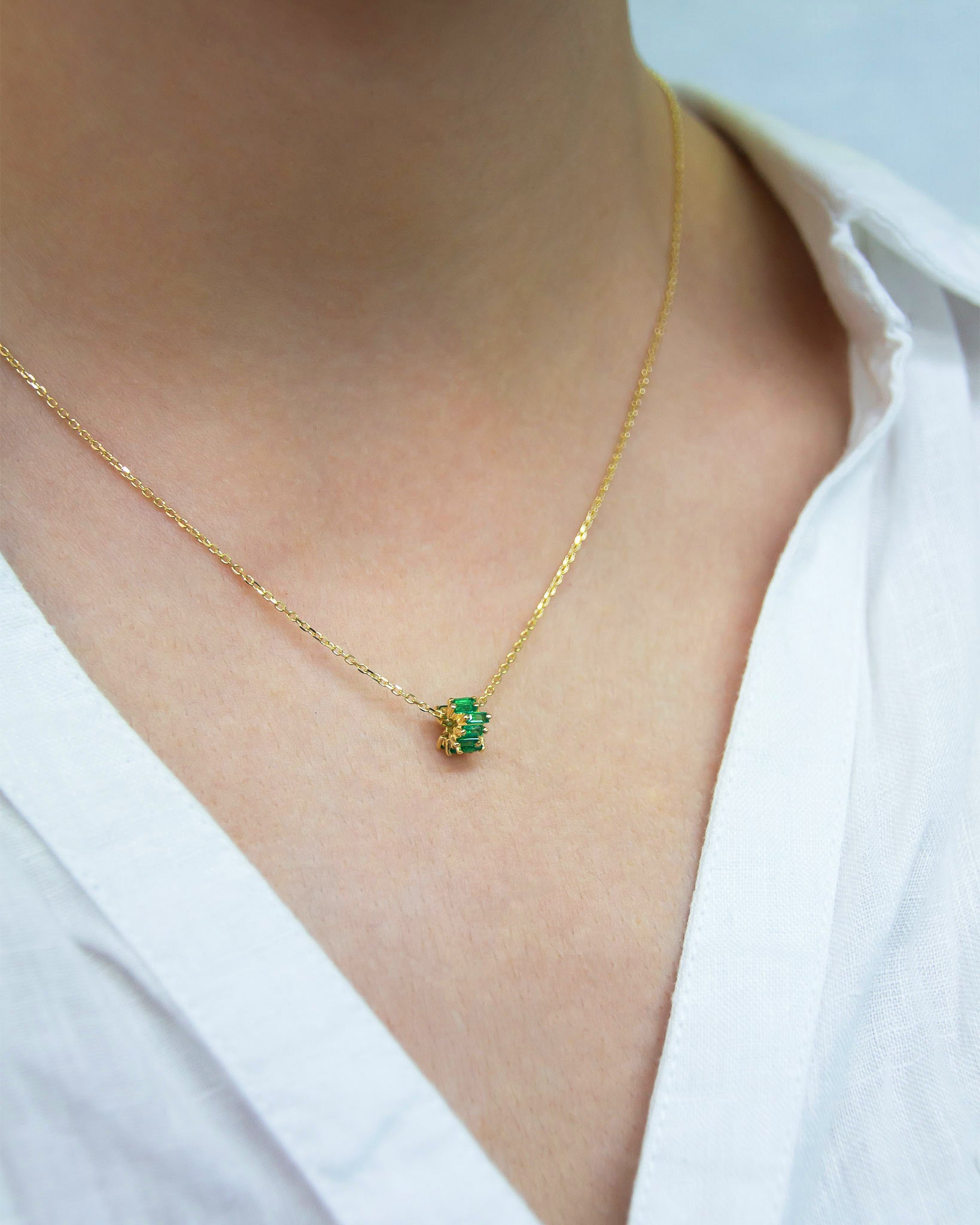 Suzanne Kalan Infinite Emerald Rondelle Pendant in 18k yellow gold