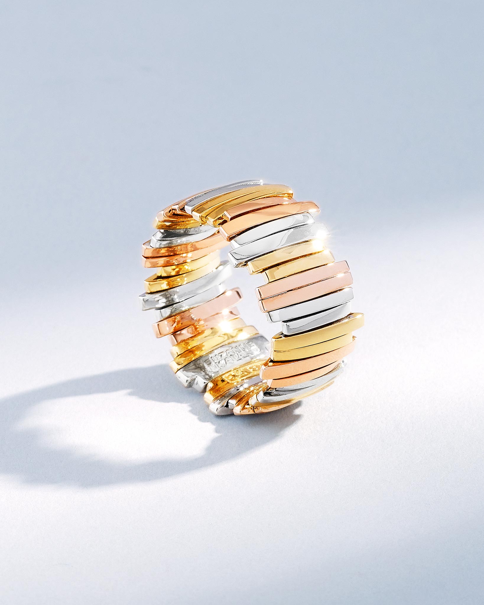 Suzanne Kalan Classic Gold Three-Tone Milli Band in 18k gold