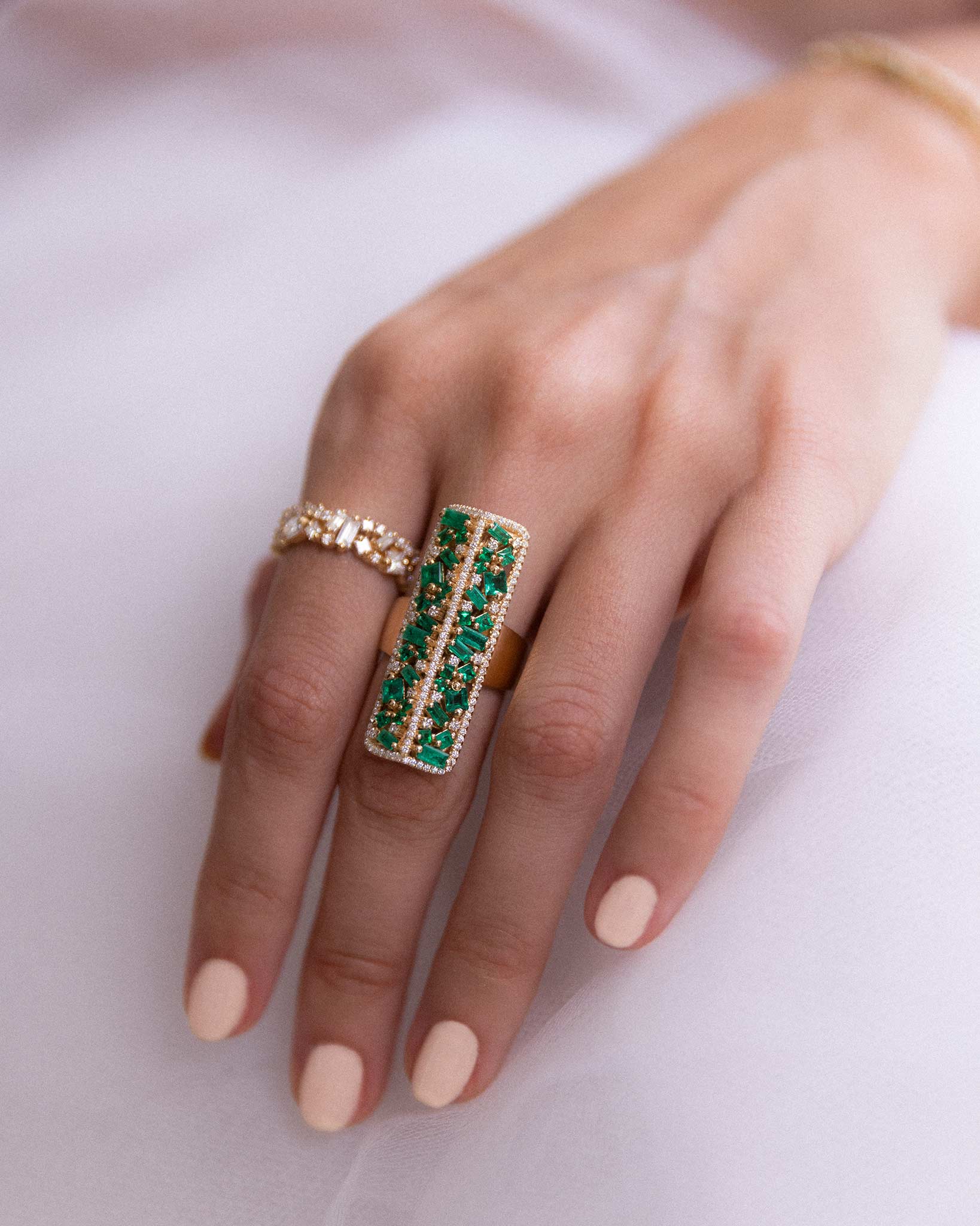 Suzanne Kalan La Fantaisie Sunbeam Emerald Ring in 18k yellow gold