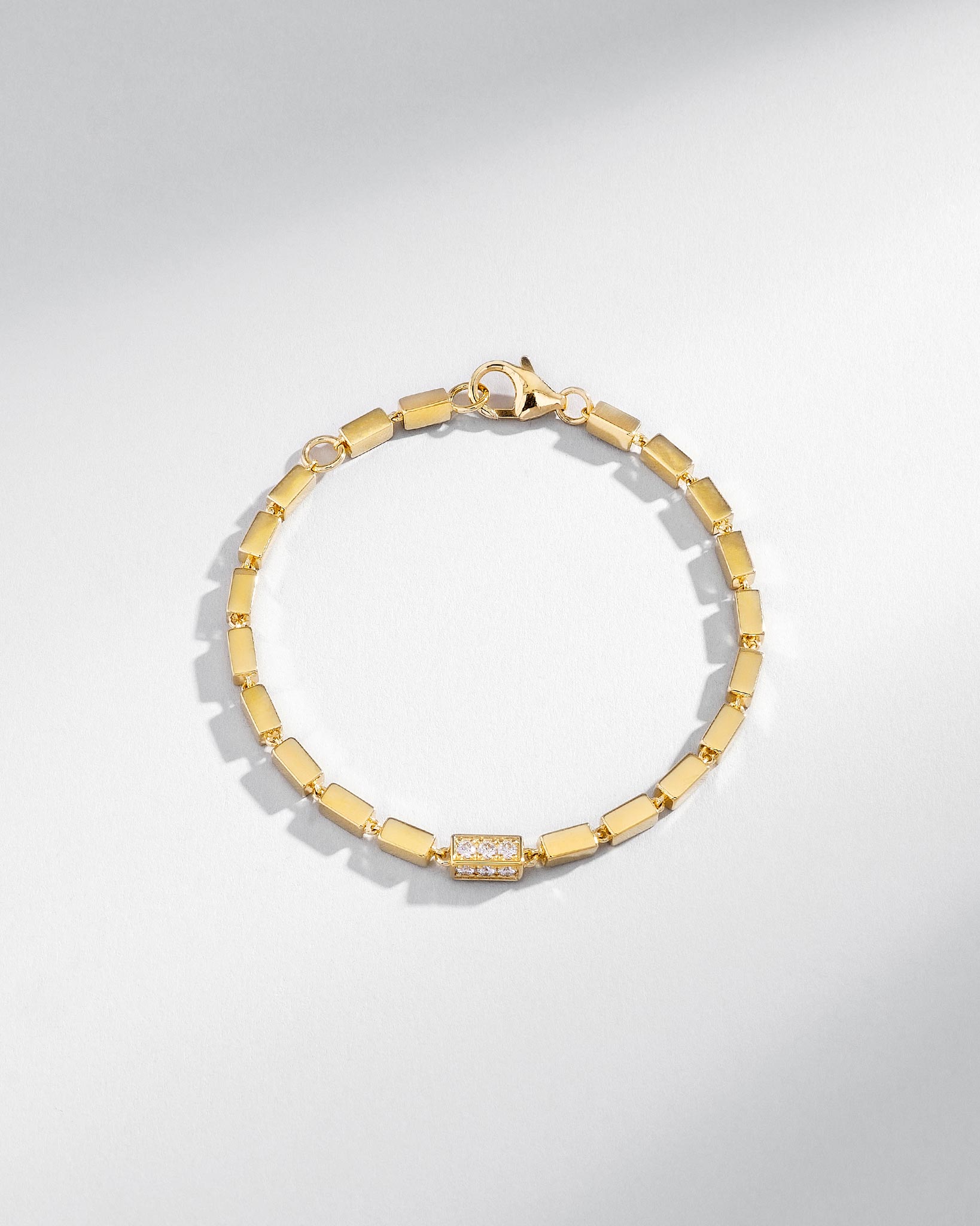 Suzanne Kalan Block-Chain Single Pave Diamond Thick Bracelet in 18k yellow gold