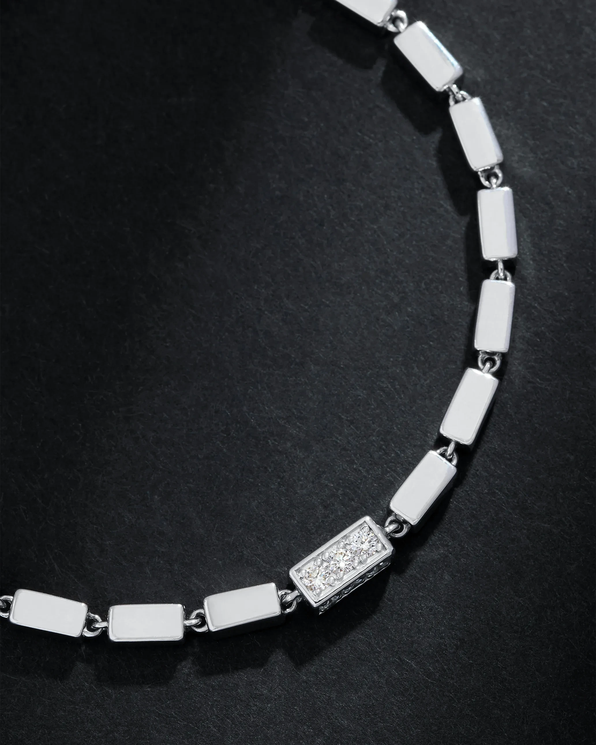 Suzanne Kalan Block-Chain Single Pave Diamond Thick Bracelet in 18k white gold