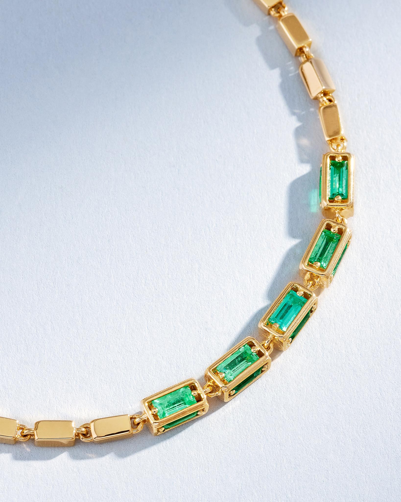 Suzanne Kalan Block-Chain Multi-Emerald Medium Bracelet in 18k yellow gold