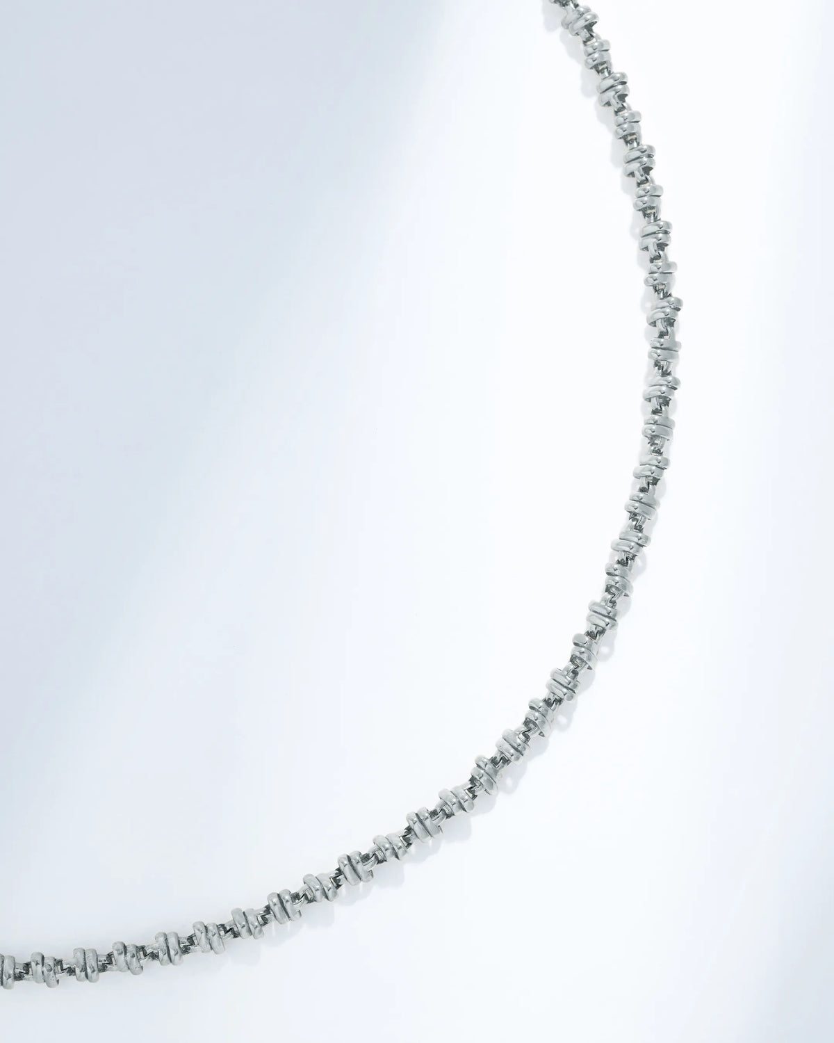 Suzanne Kalan Gilded Cluster Midi Chain Necklace in 18k white gold