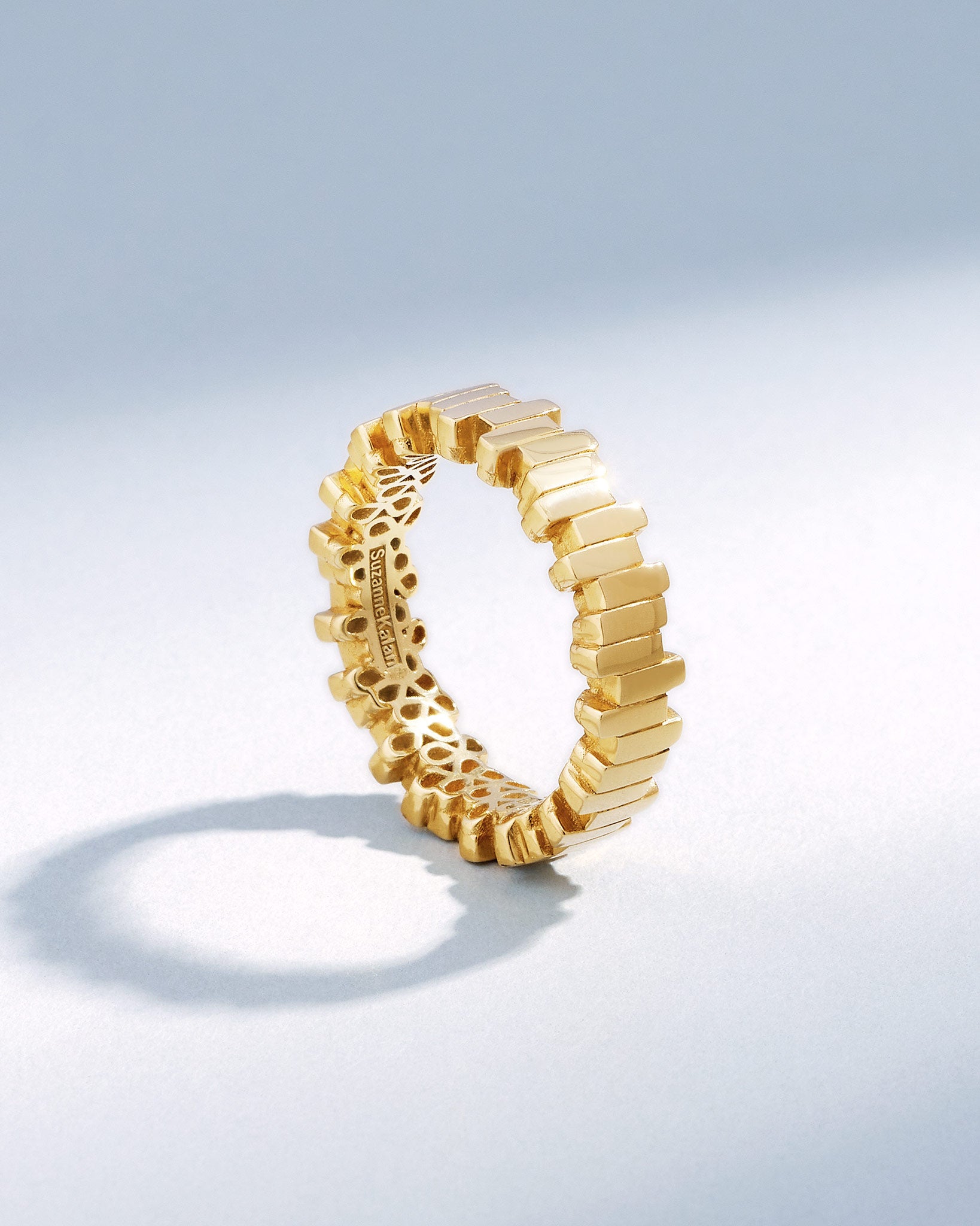 Suzanne Kalan Golden Midi Stacker Band in 18k yellow gold