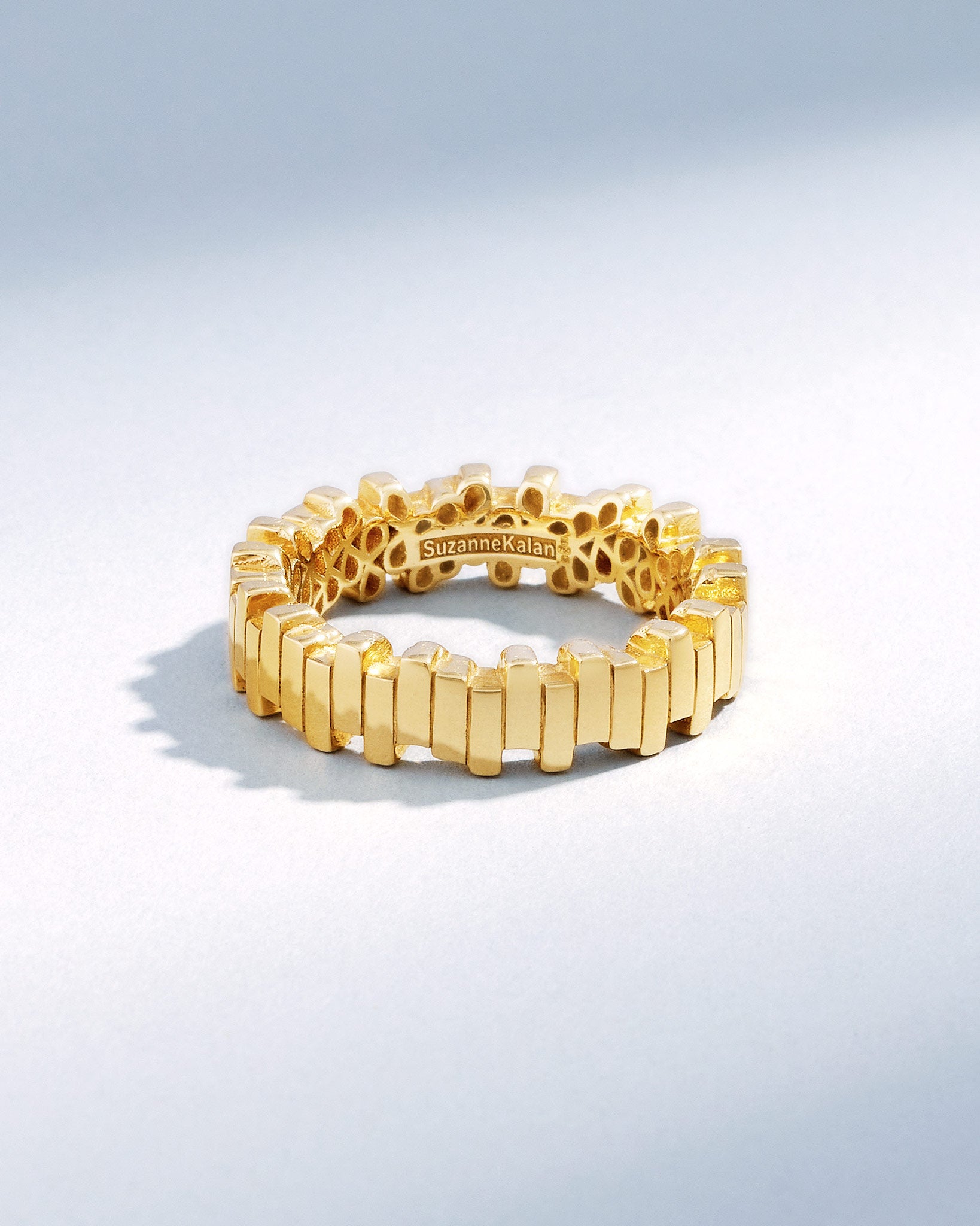 Suzanne Kalan Golden Midi Stacker Band in 18k yellow gold