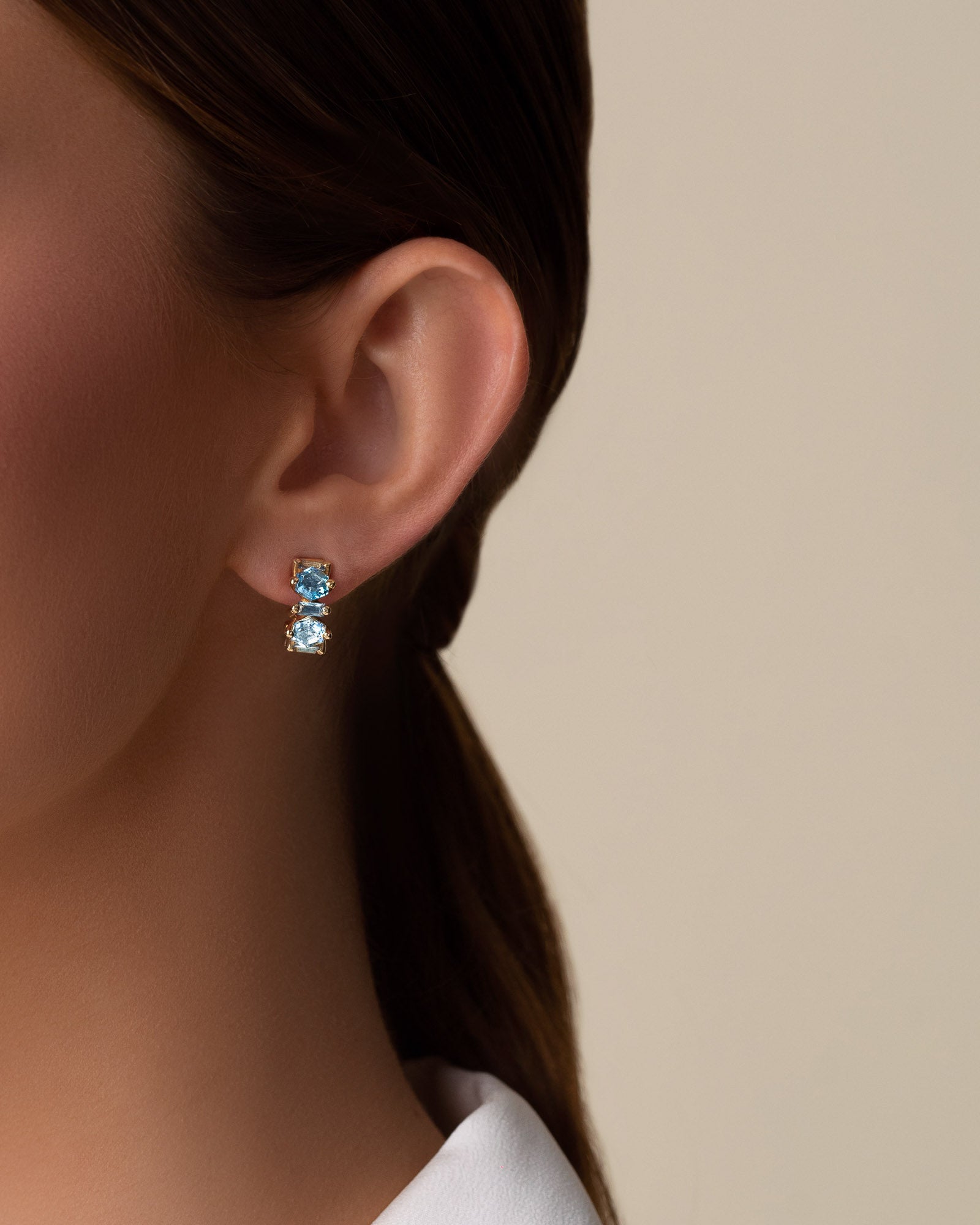 Kalan By Suzanne Kalan Nadima Blend Light Blue Ombre Mini Hoops in 14k yellow gold