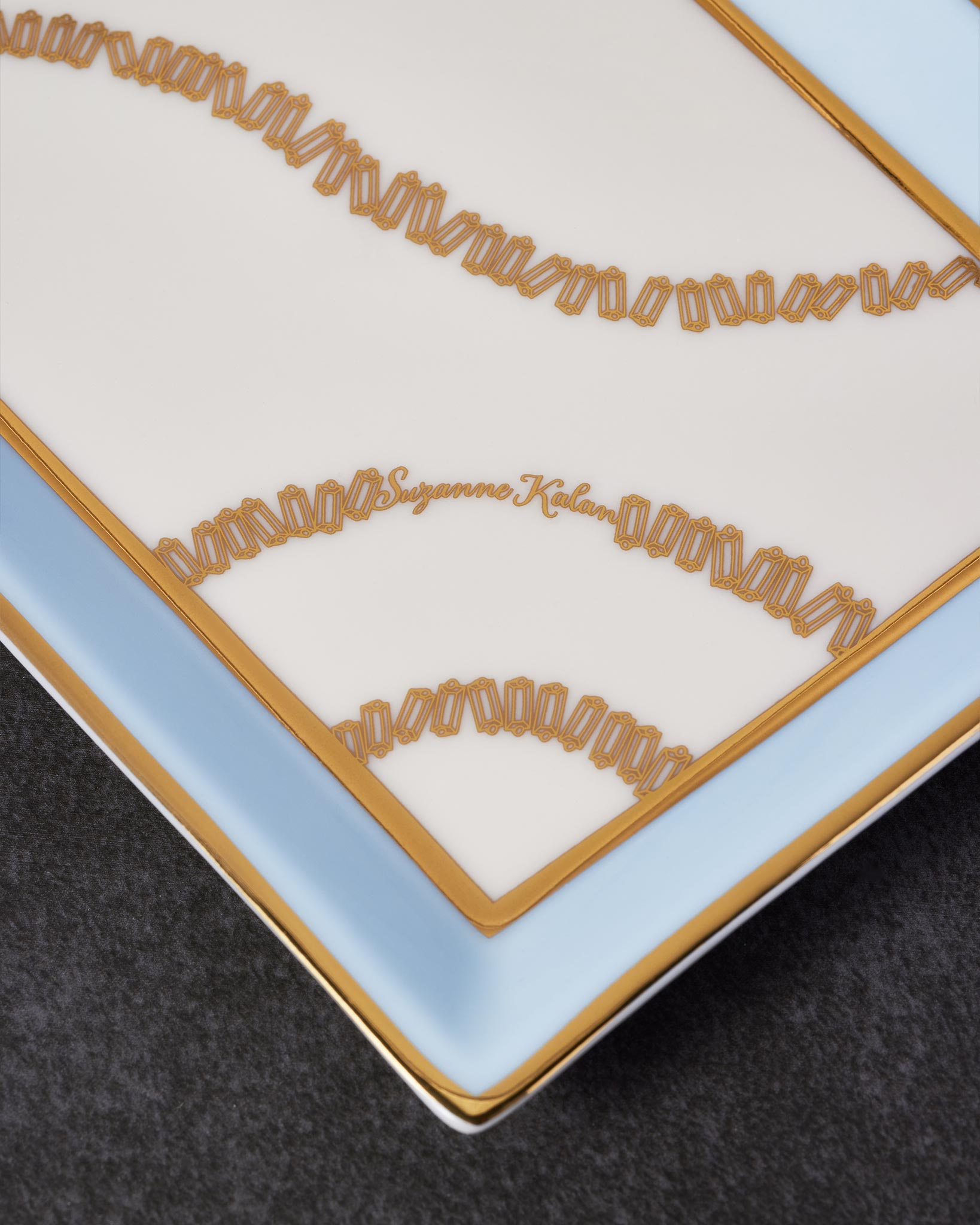 Suzanne Kalan Wavy Baguette Diamond Chain Jewelry Tray