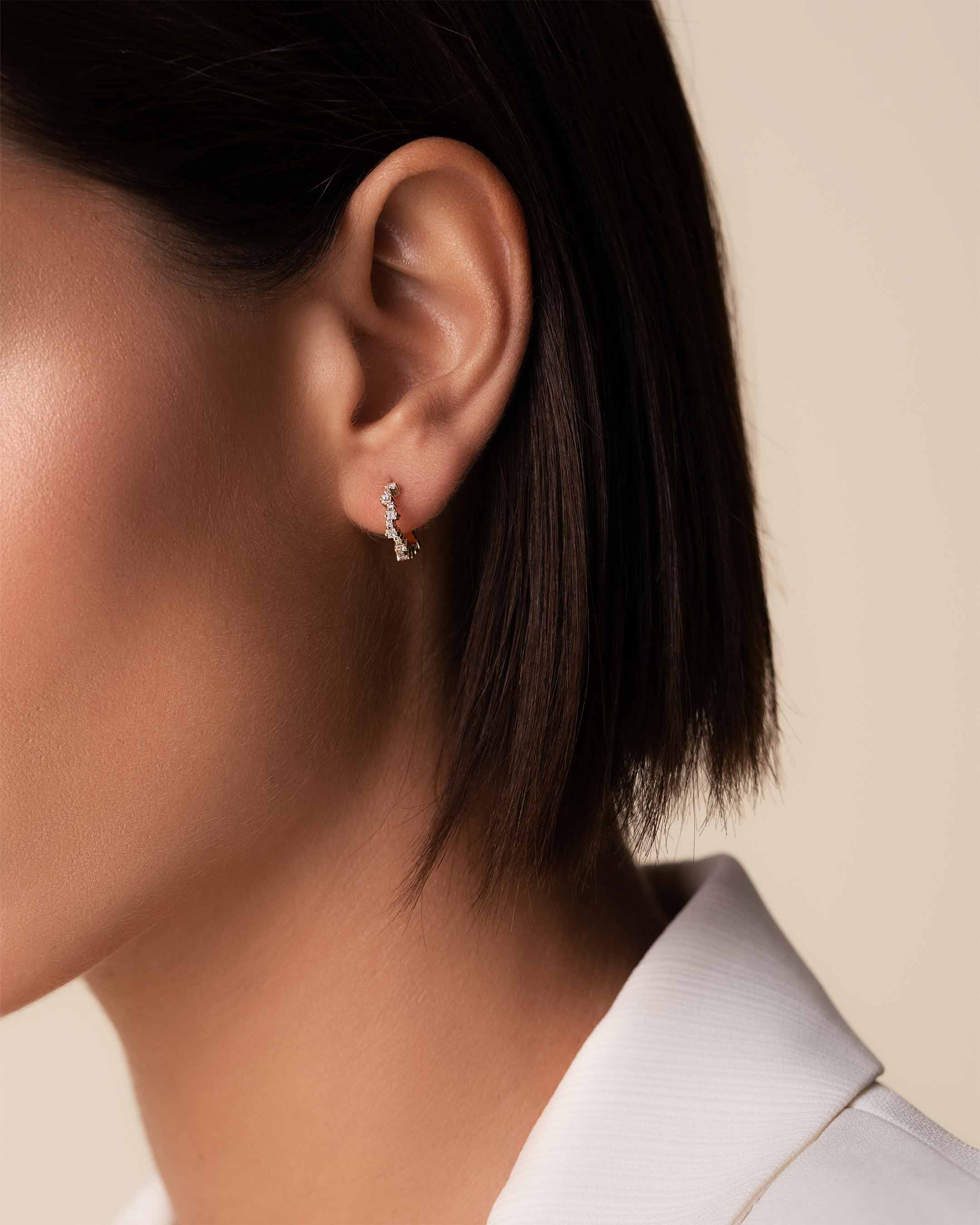 Suzanne Kalan Princess Staggered Diamond Mini Hoops in 18k yellow gold