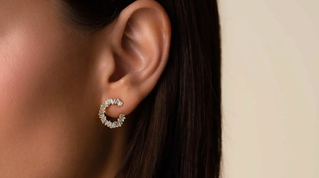 18k Earrings That Add Effortless Glam to Your Daily Style