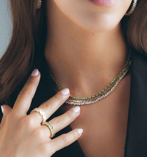 How to Style an Emerald Tennis Necklace For Any Occasion