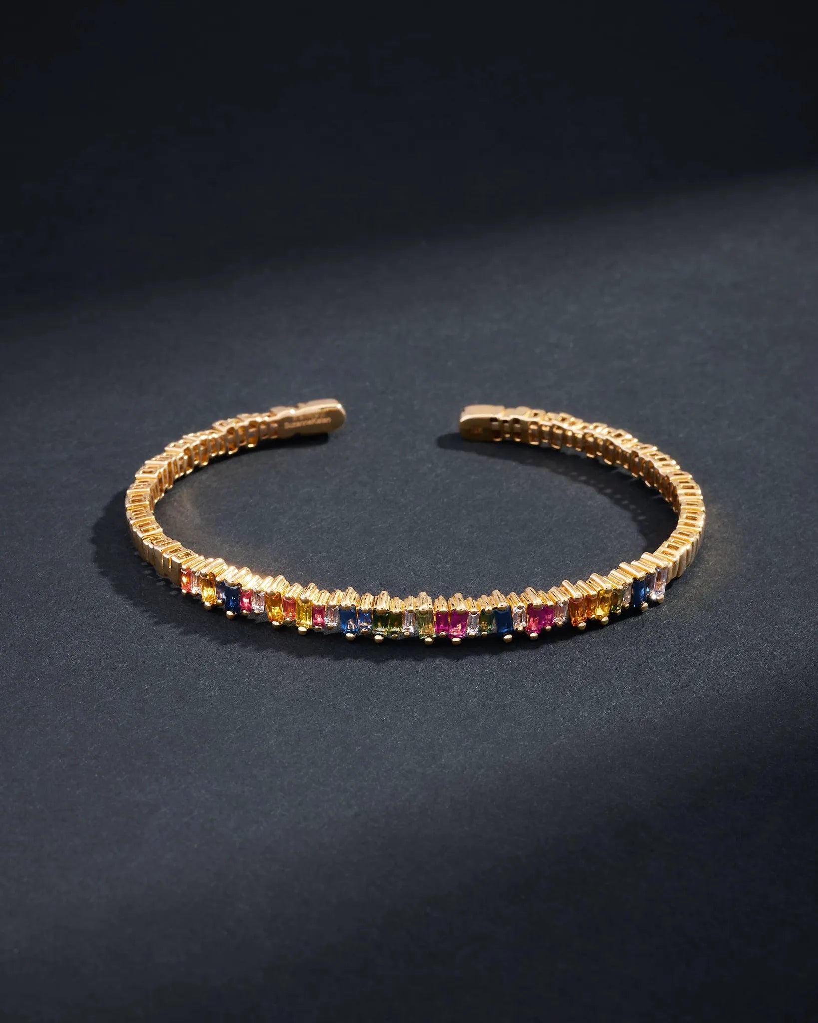 Suzanne Kalan Men's Bold Rainbow Sapphire Bangle in 18k yellow gold