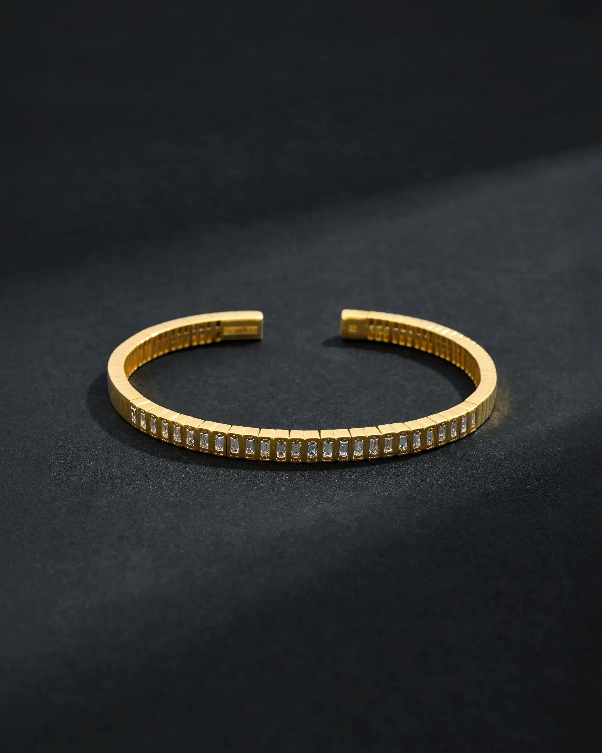 Suzanne Kalan Inlay Small Vertical Diamond Bangle in 18k yellow gold