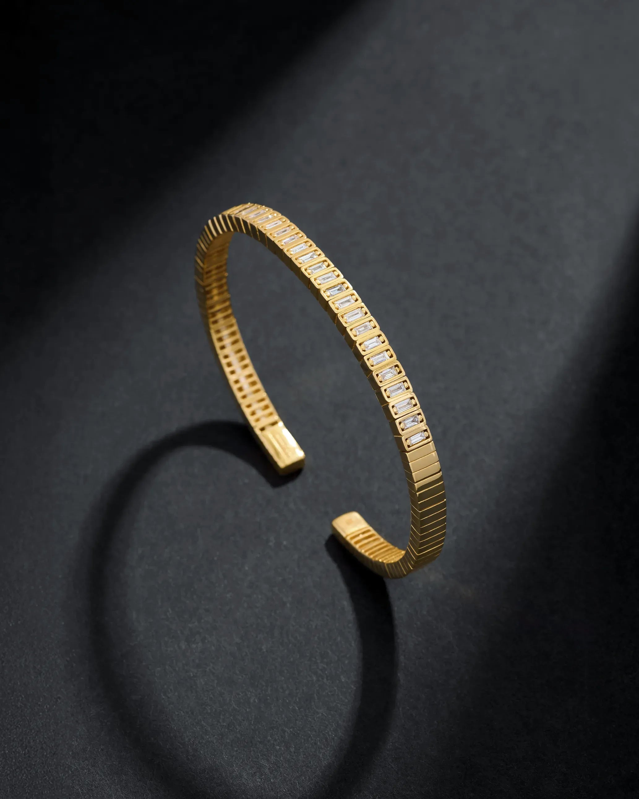 Suzanne Kalan Inlay Small Vertical Diamond Bangle in 18k yellow gold