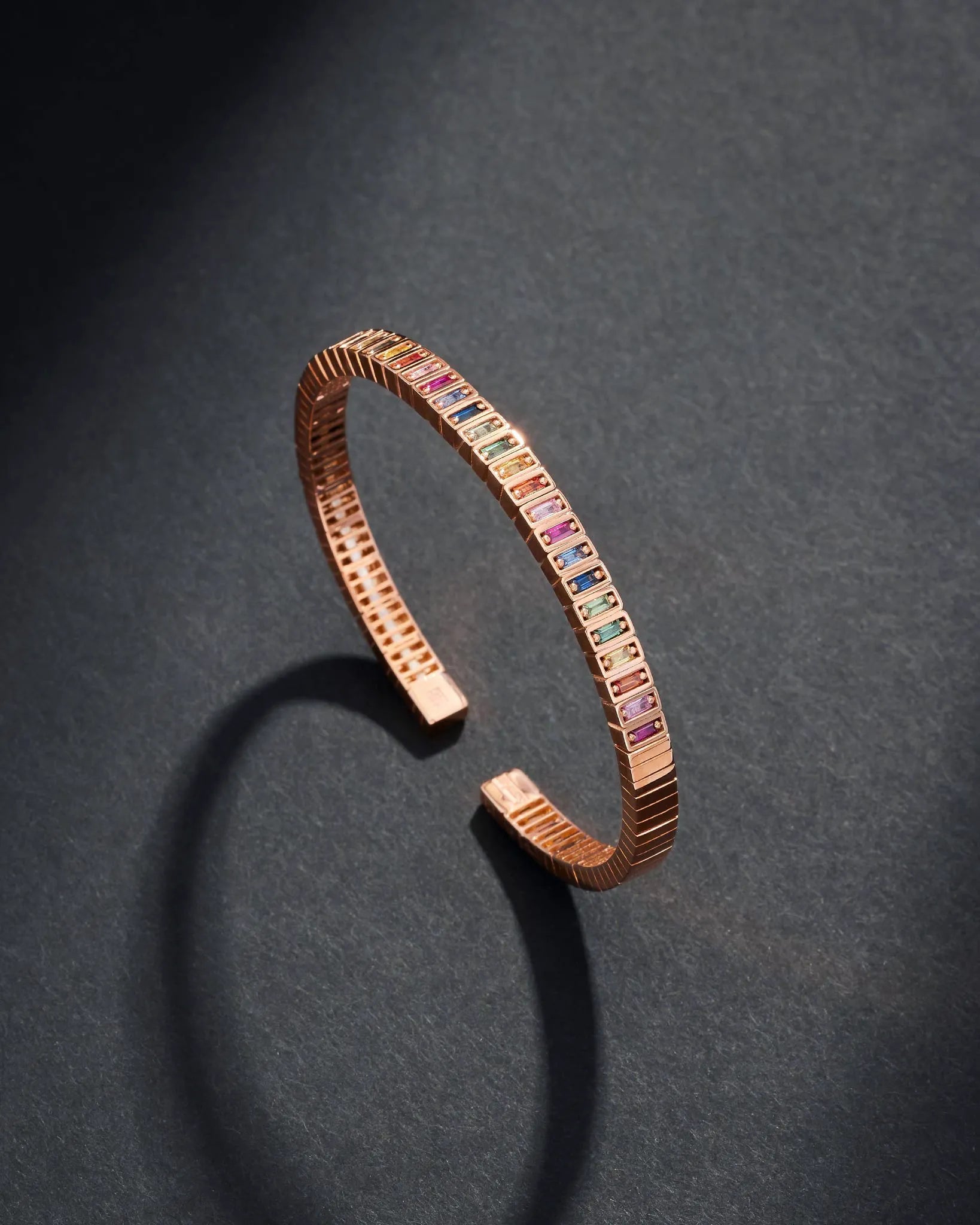 Suzanne Kalan Men's Inlay Small Vertical Rainbow Sapphire Bangle in 18k rose gold