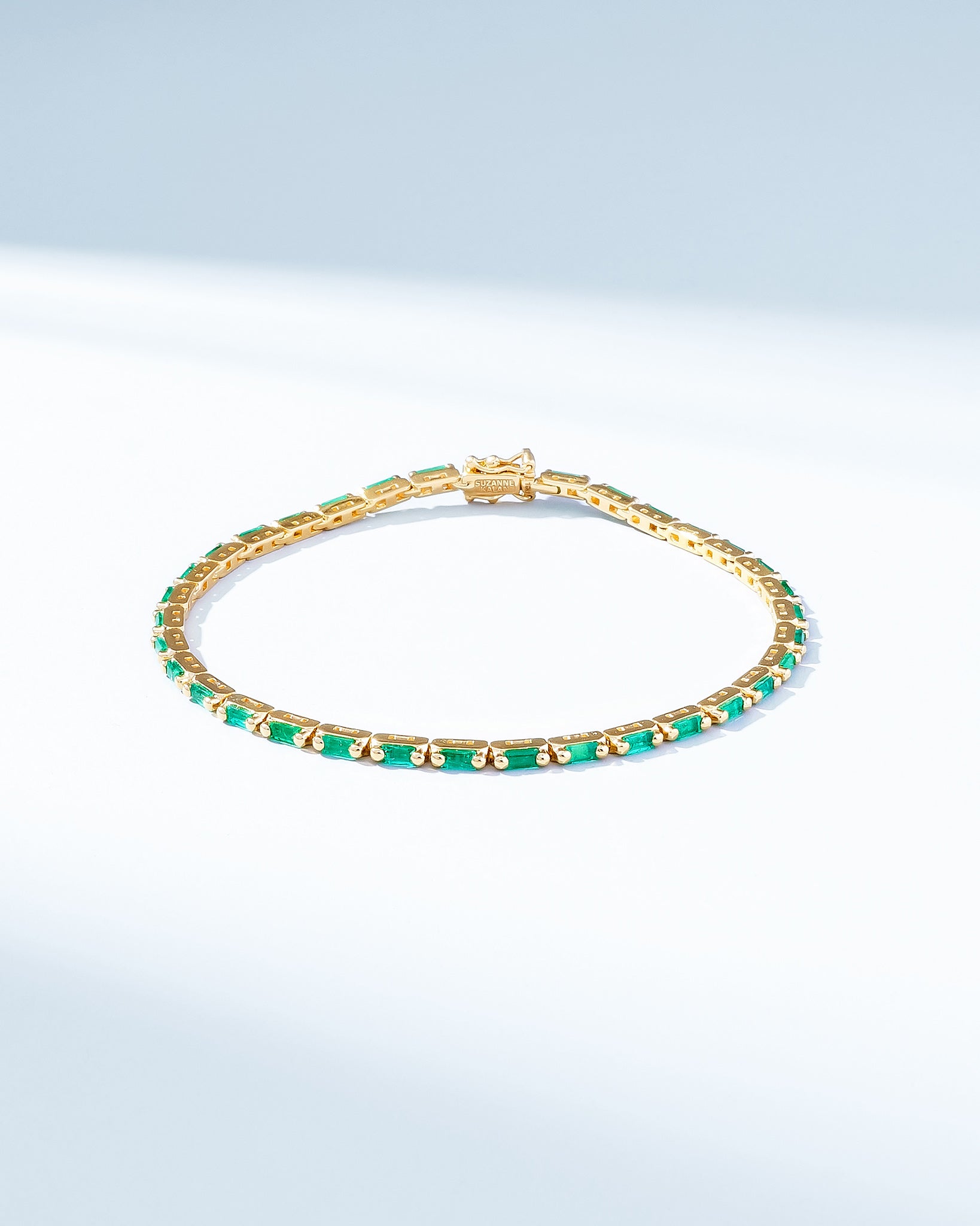 Suzanne Kalan Linear Emerald Tennis Bracelet in 18k yellow gold
