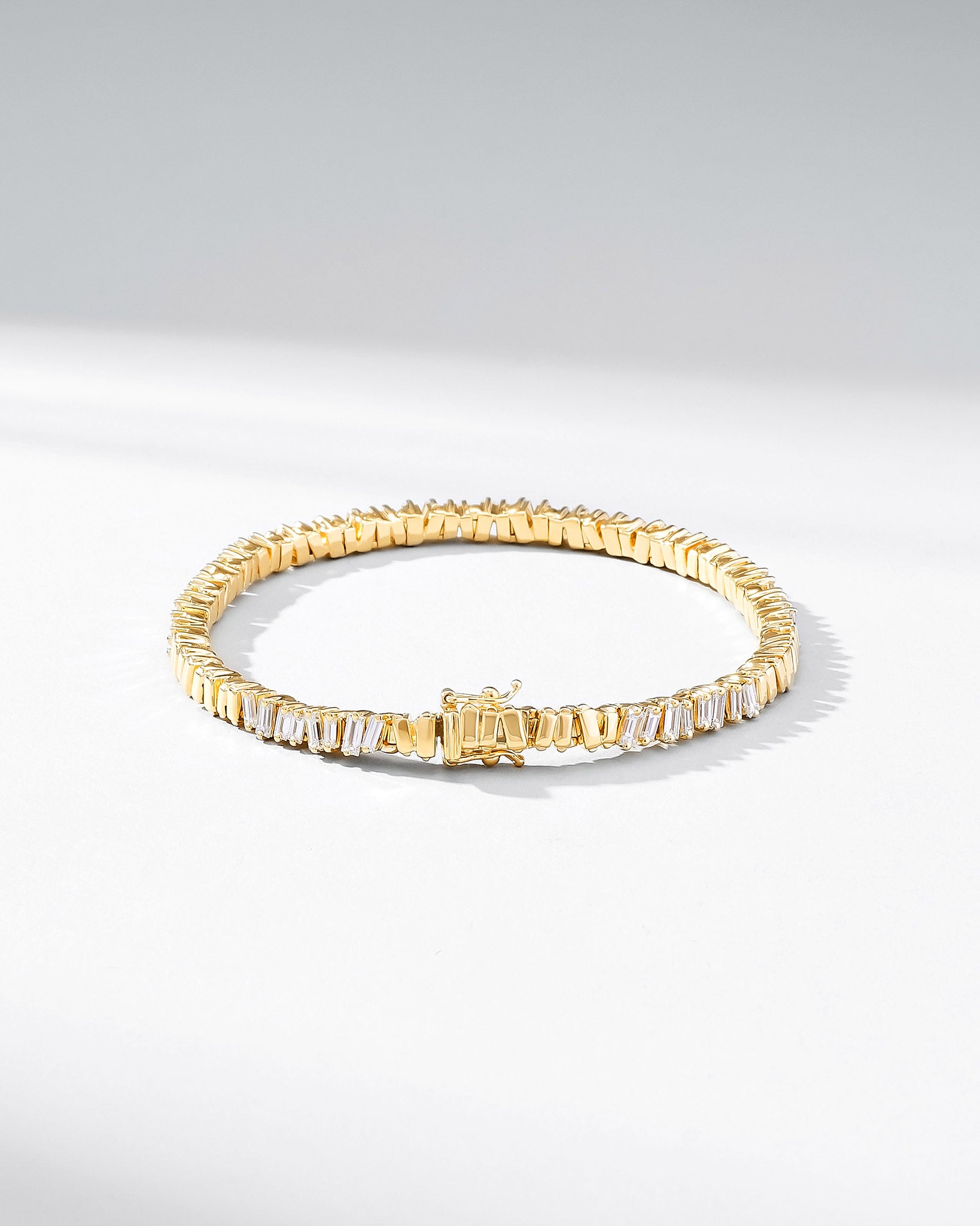 Suzanne Kalan Classic Diamond 50/50 Tennis Bracelet in 18k yellow gold