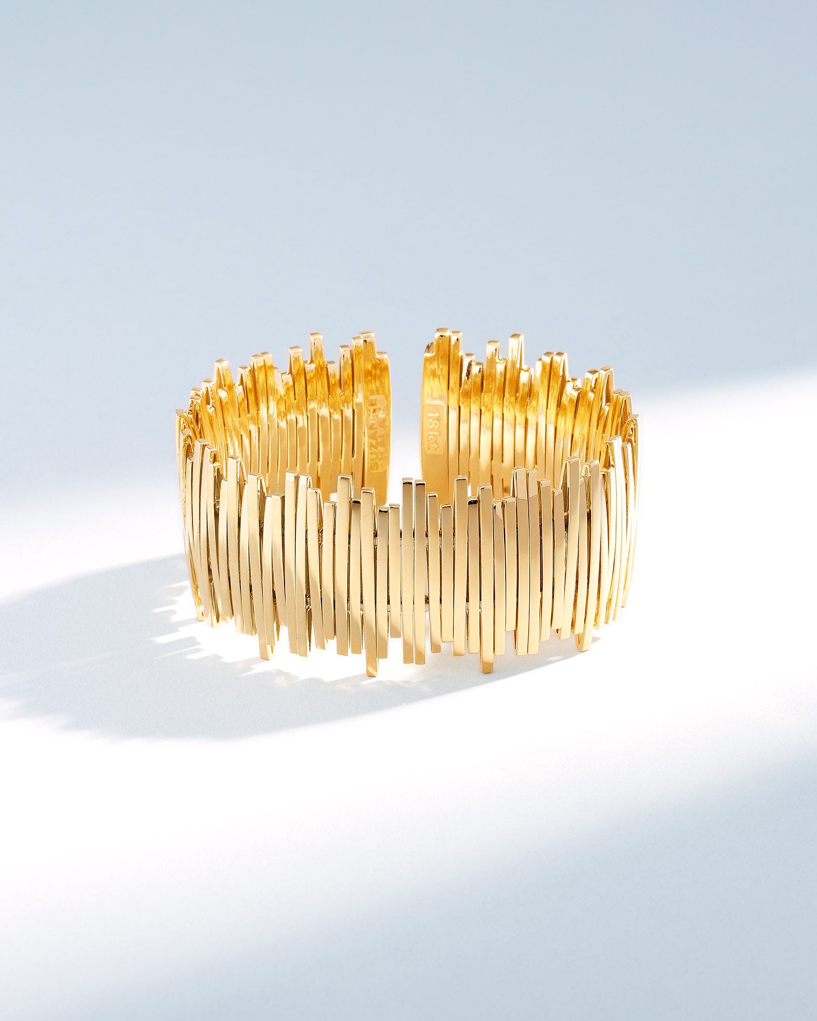 Suzanne Kalan Classic Gold Cuff in 18k yellow gold