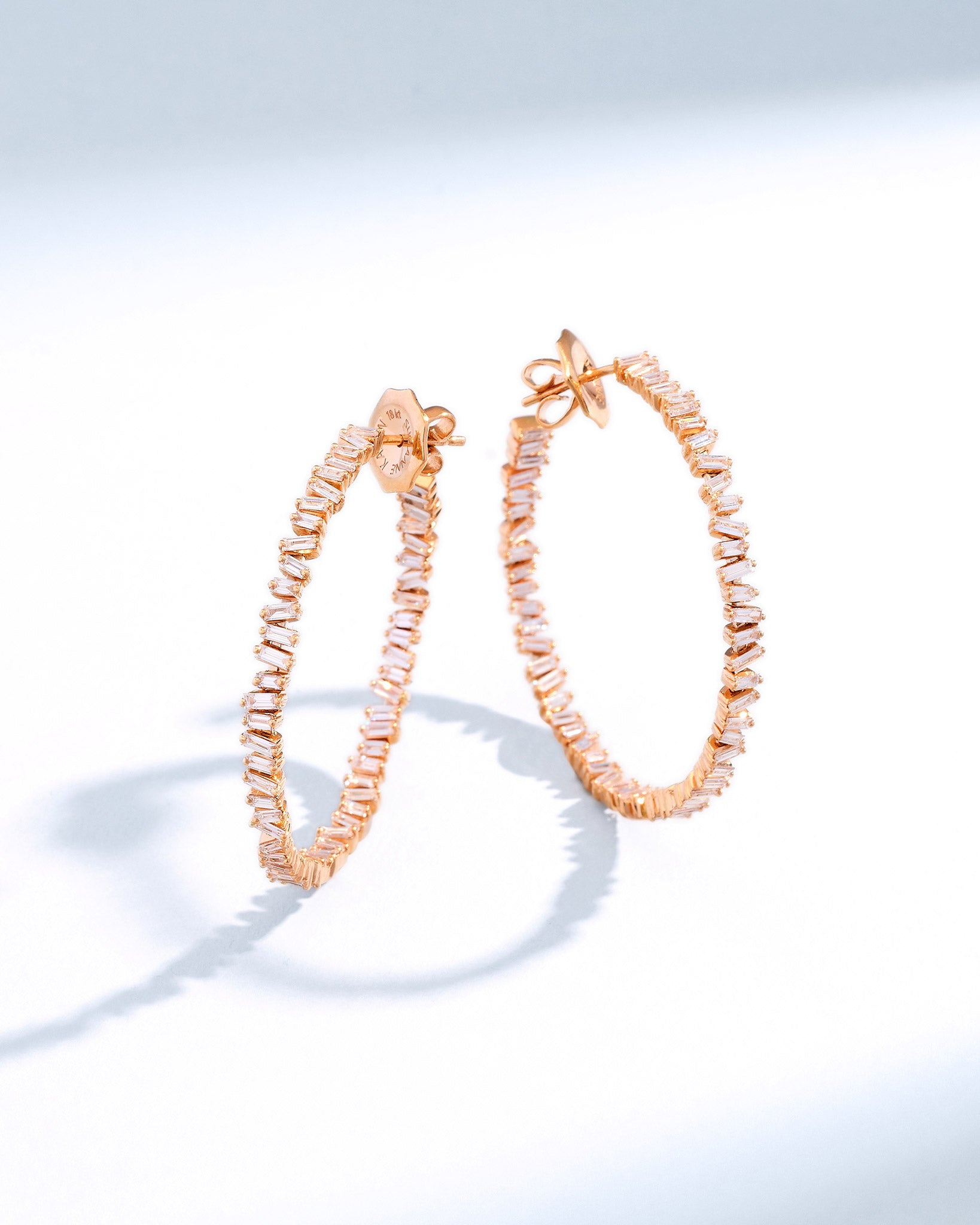 Suzanne Kalan Classic Diamond Midi Hoops in 18k rose gold