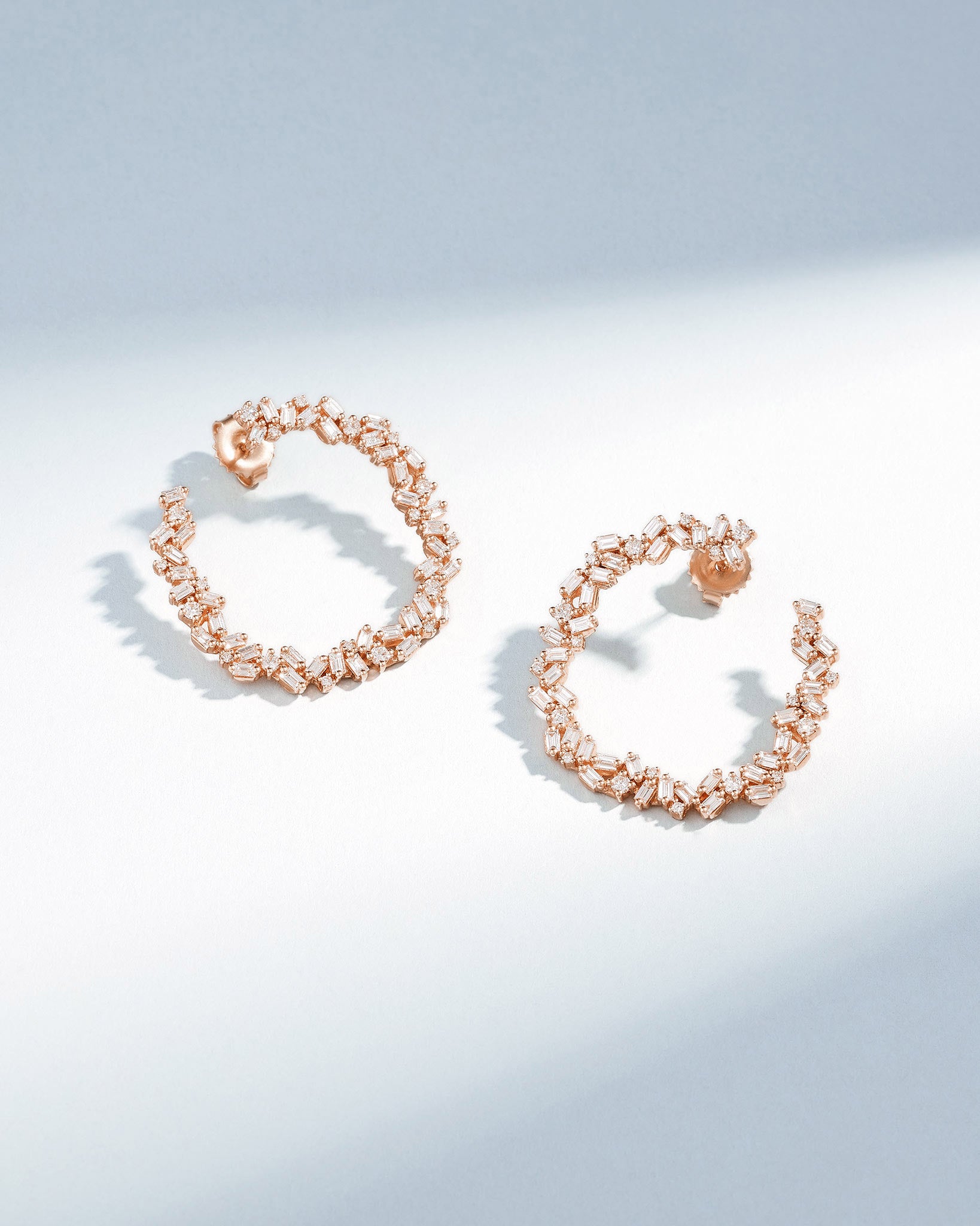 Suzanne Kalan Classic Diamond Sideways Cluster Midi Hoops in 18k rose gold