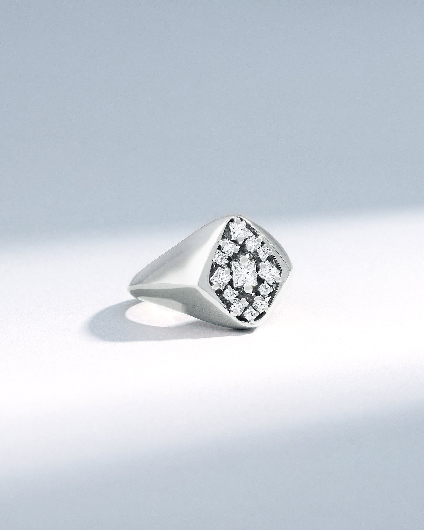 Suzanne Kalan La Fantaisie Star Diamond Signet Ring in 18k white gold