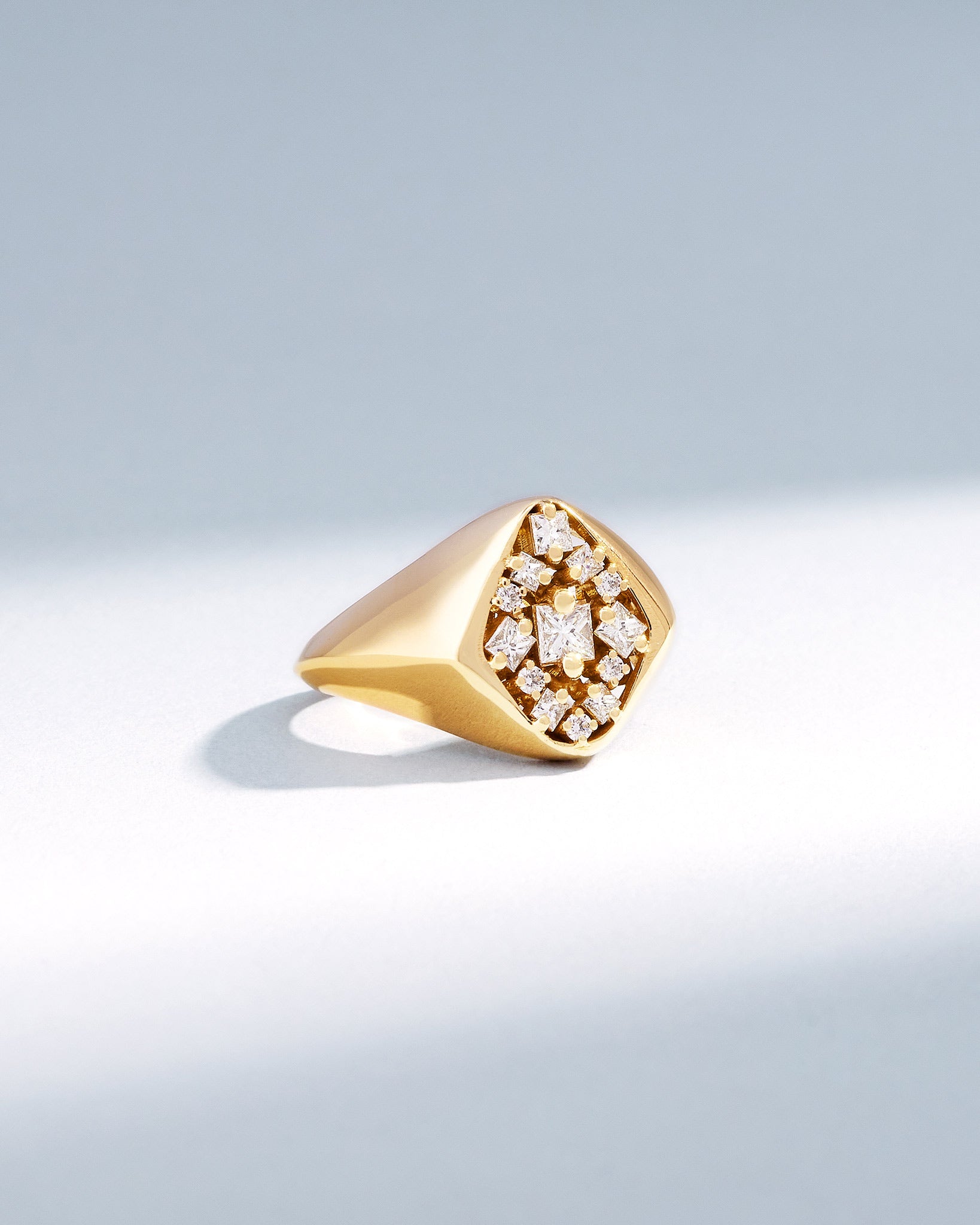 Suzanne Kalan La Fantaisie Star Diamond Signet Ring in 18k yellow gold