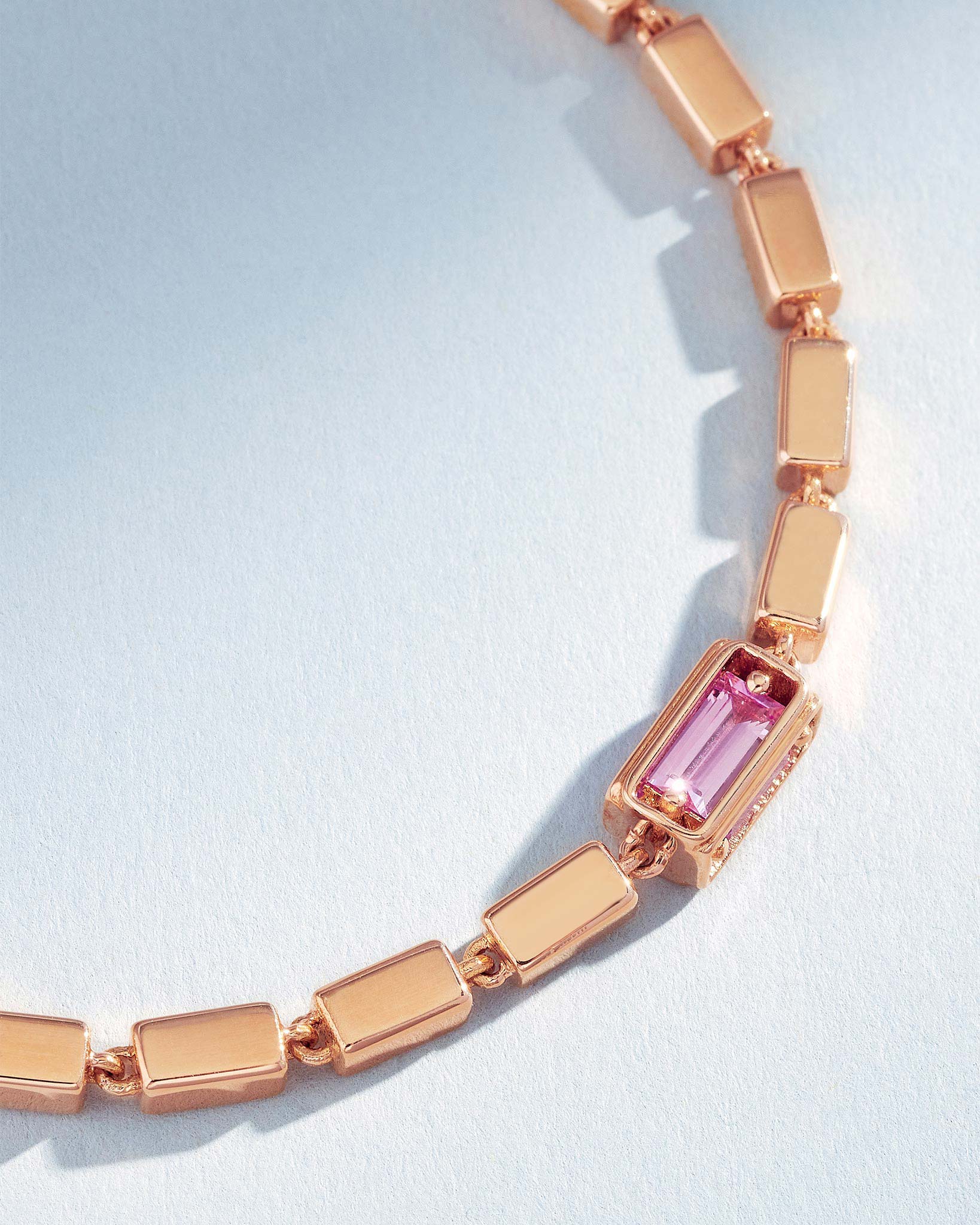Suzanne Kalan Block-Chain Single Pink Sapphire Thick Bracelet in 18k rose gold
