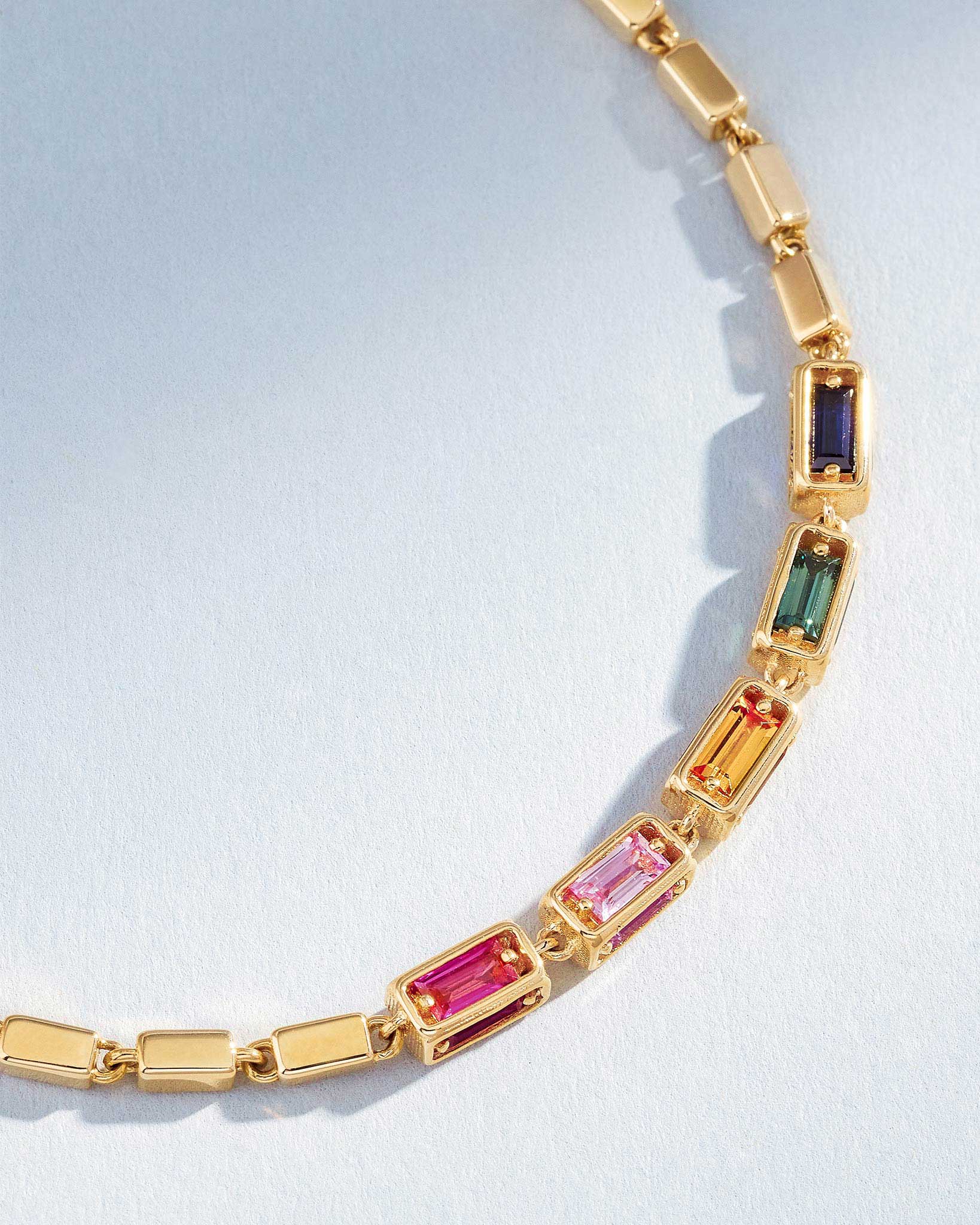 Suzanne Kalan Block-Chain Multi-Rainbow Sapphire Medium Bracelet in 18k yellow gold