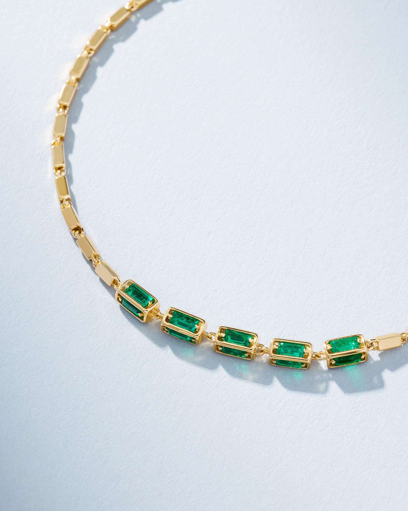 Suzanne Kalan Block-Chain Multi-Emerald Thin Bracelet in 18k yellow gold