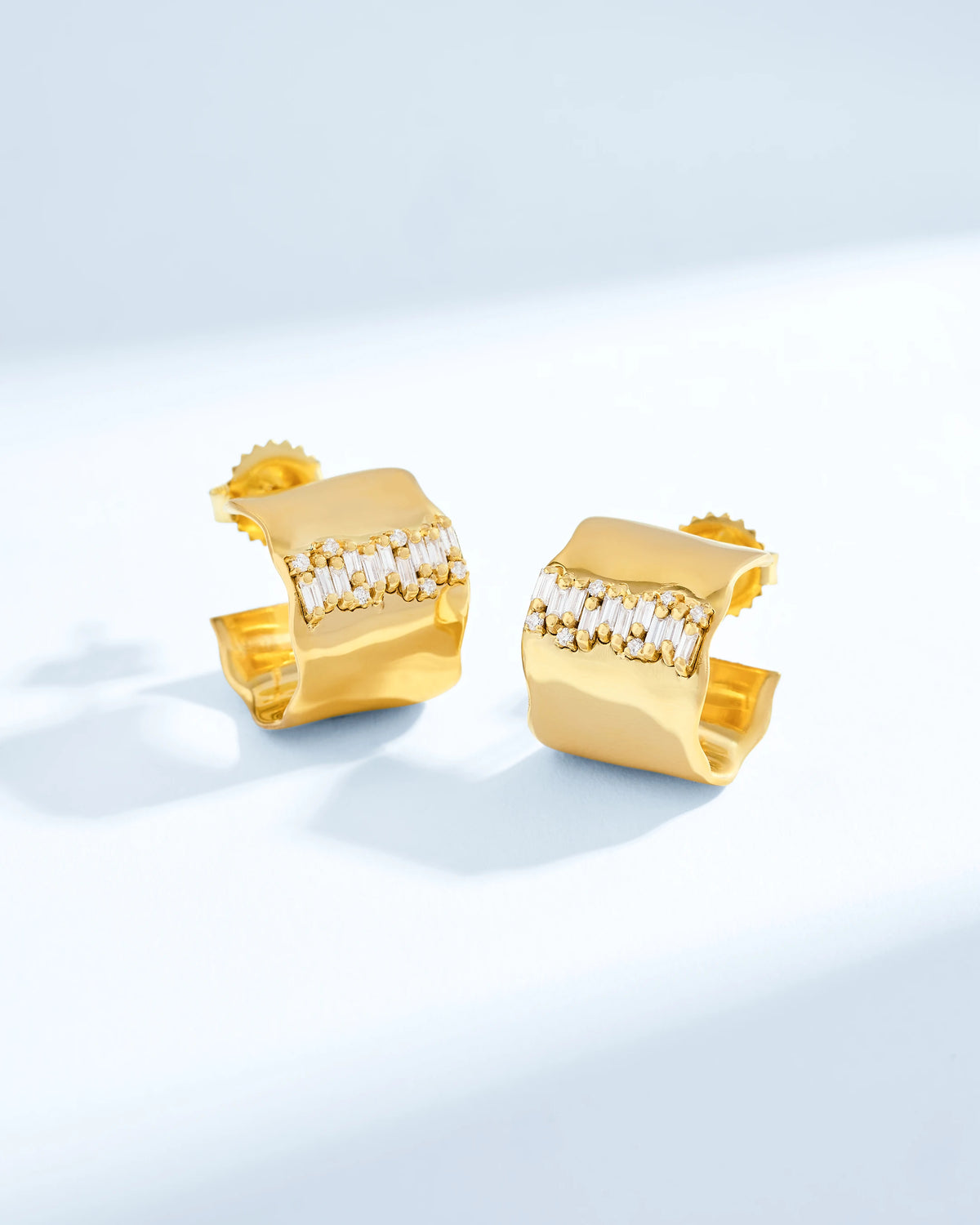 Suzanne Kalan Gilded Diamond Midi Hoops in yellow gold