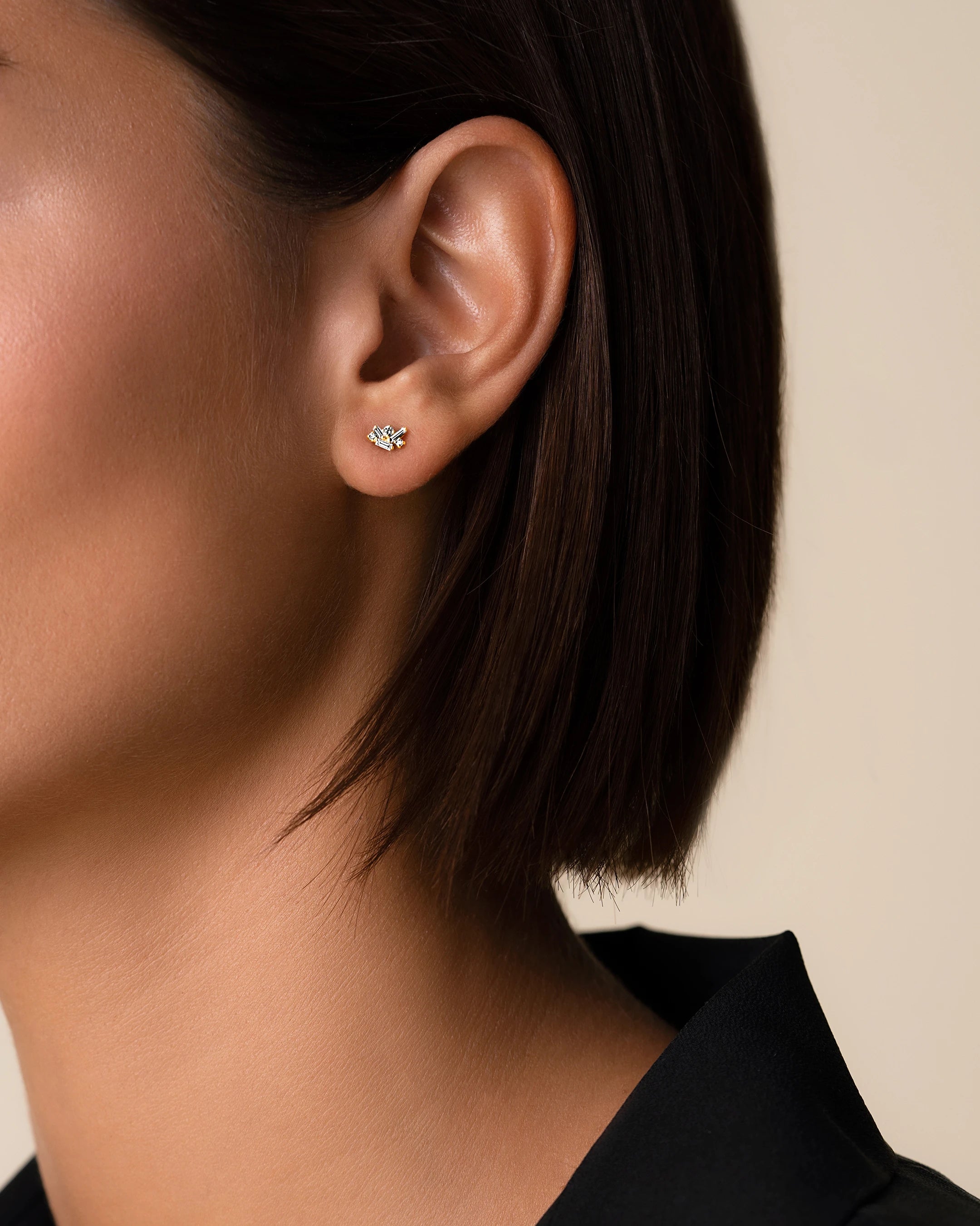 Suzanne Kalan Classic Diamond Felicity Stud Earrings in 18k yellow gold