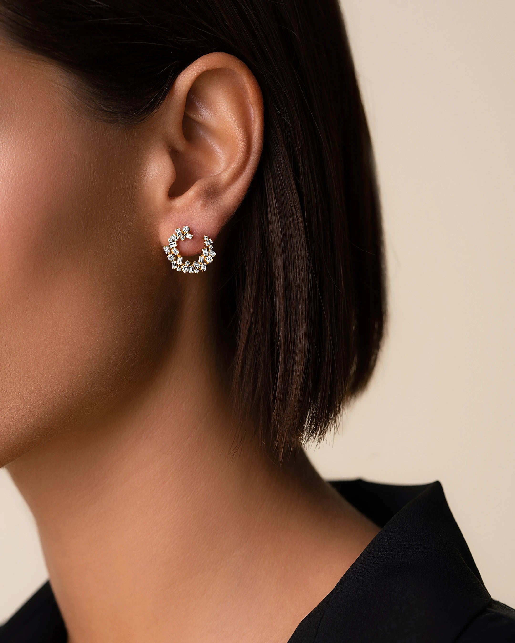 Suzanne Kalan Classic Diamond Sideways Cluster Mini Hoops in 18k yellow gold