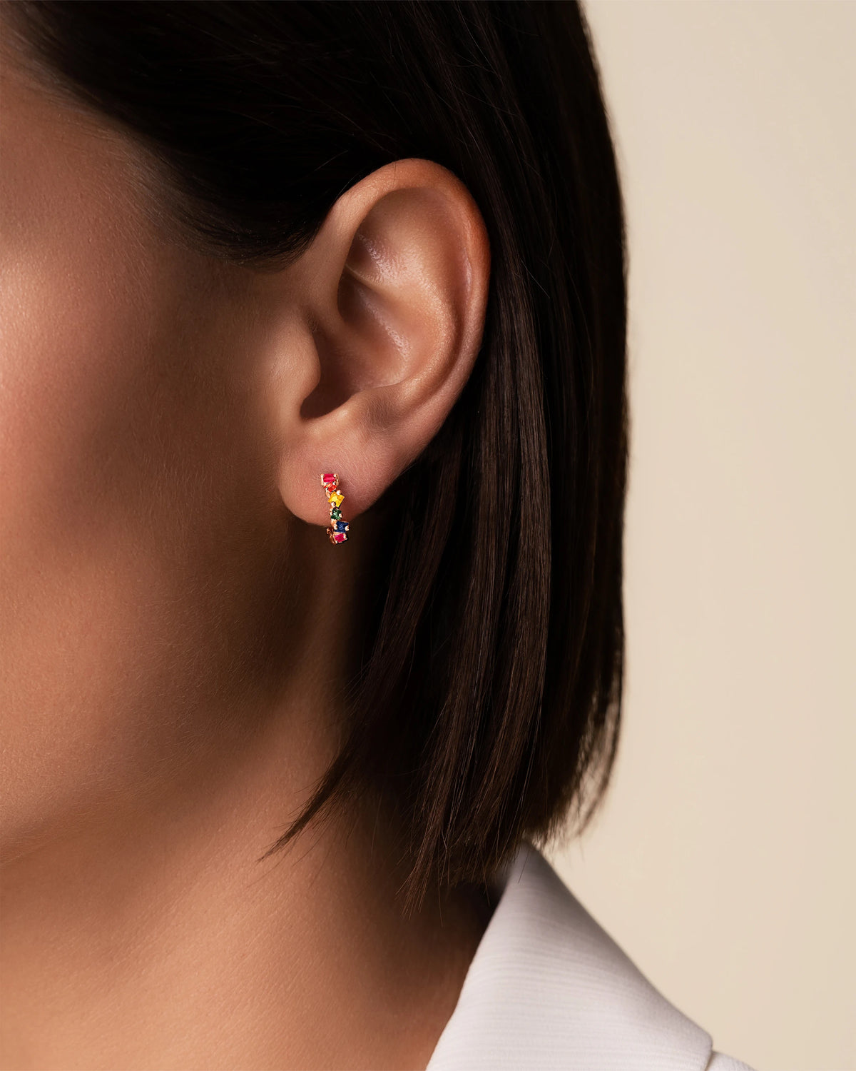 Suzanne Kalan Golden Rainbow Sapphire Mini Hoops in 18k rose gold