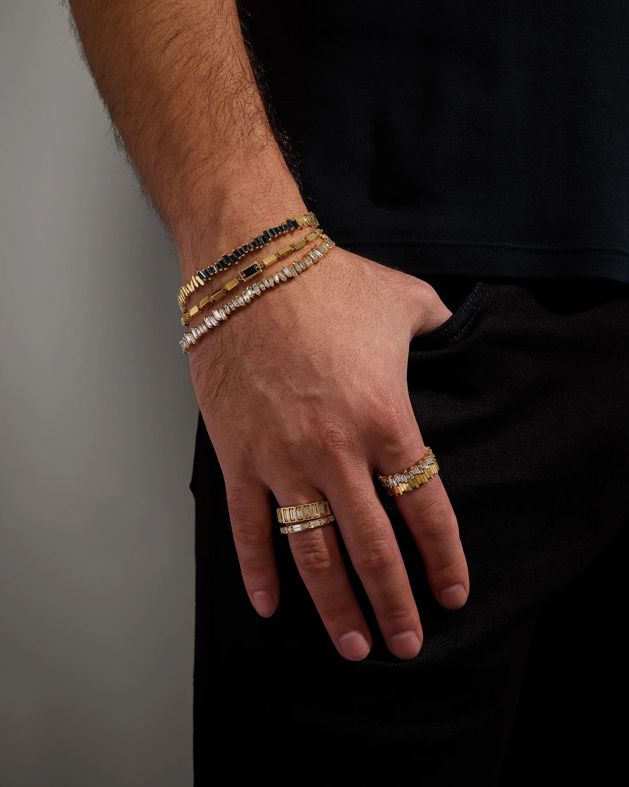 Block-Chain Single Black Sapphire Thick Bracelet