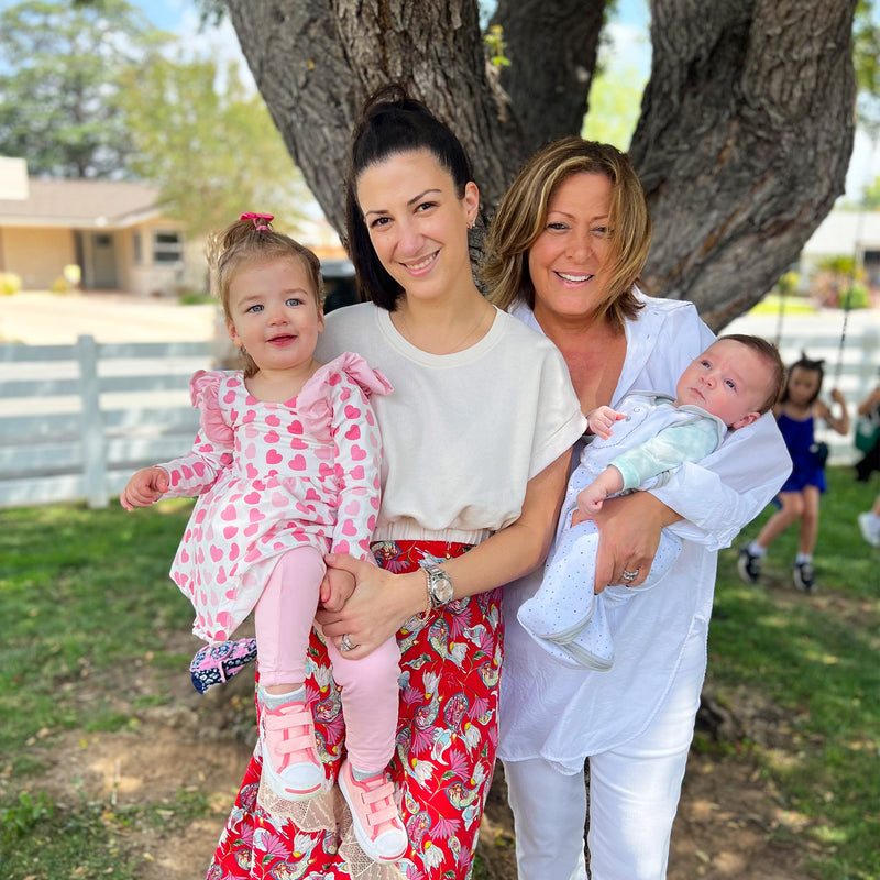 Suzanne Kalan with her daughter Patile and Patile's two kids